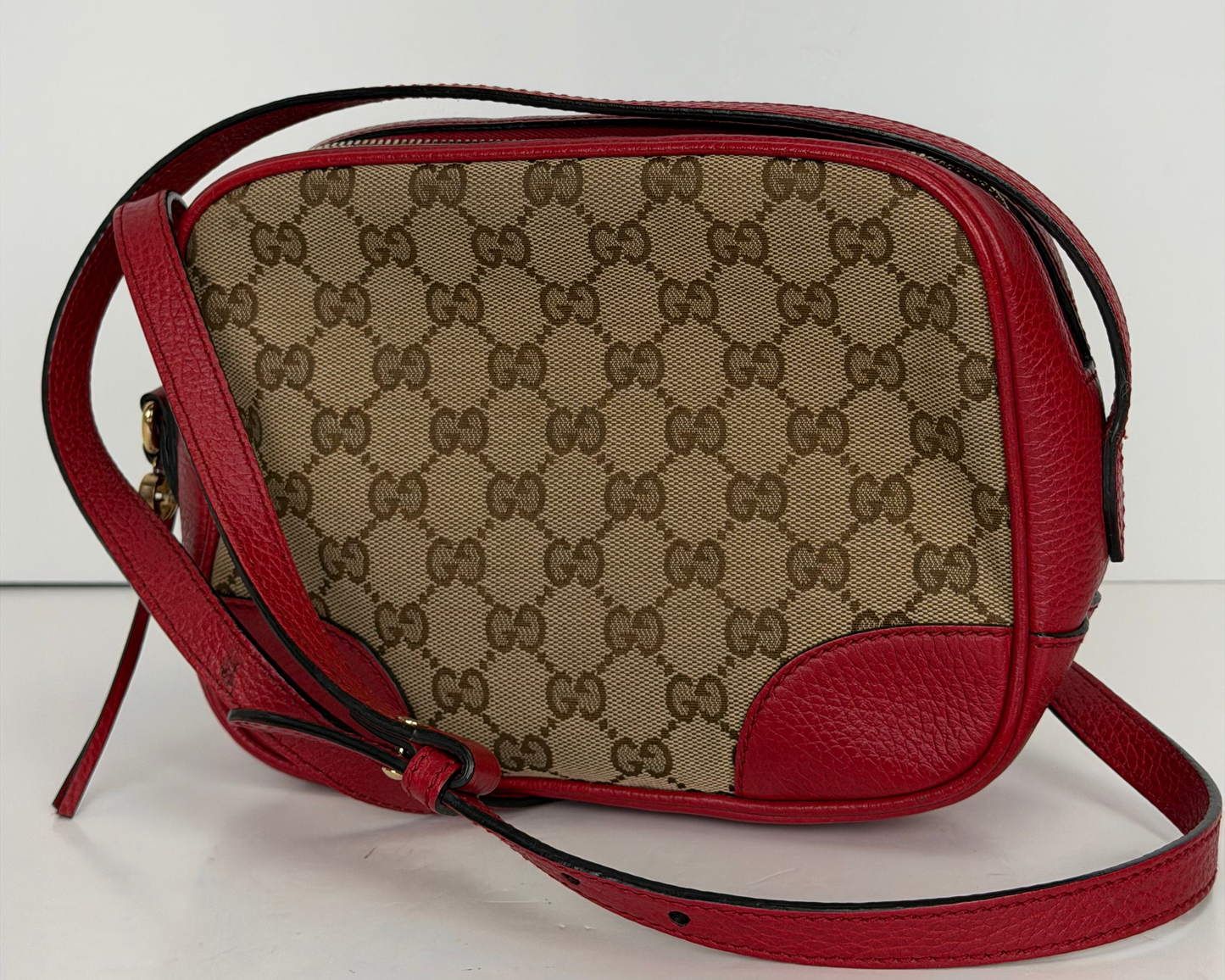 Gucci GG Canvas Camera Crossbody Bag in Beige and Red YS20