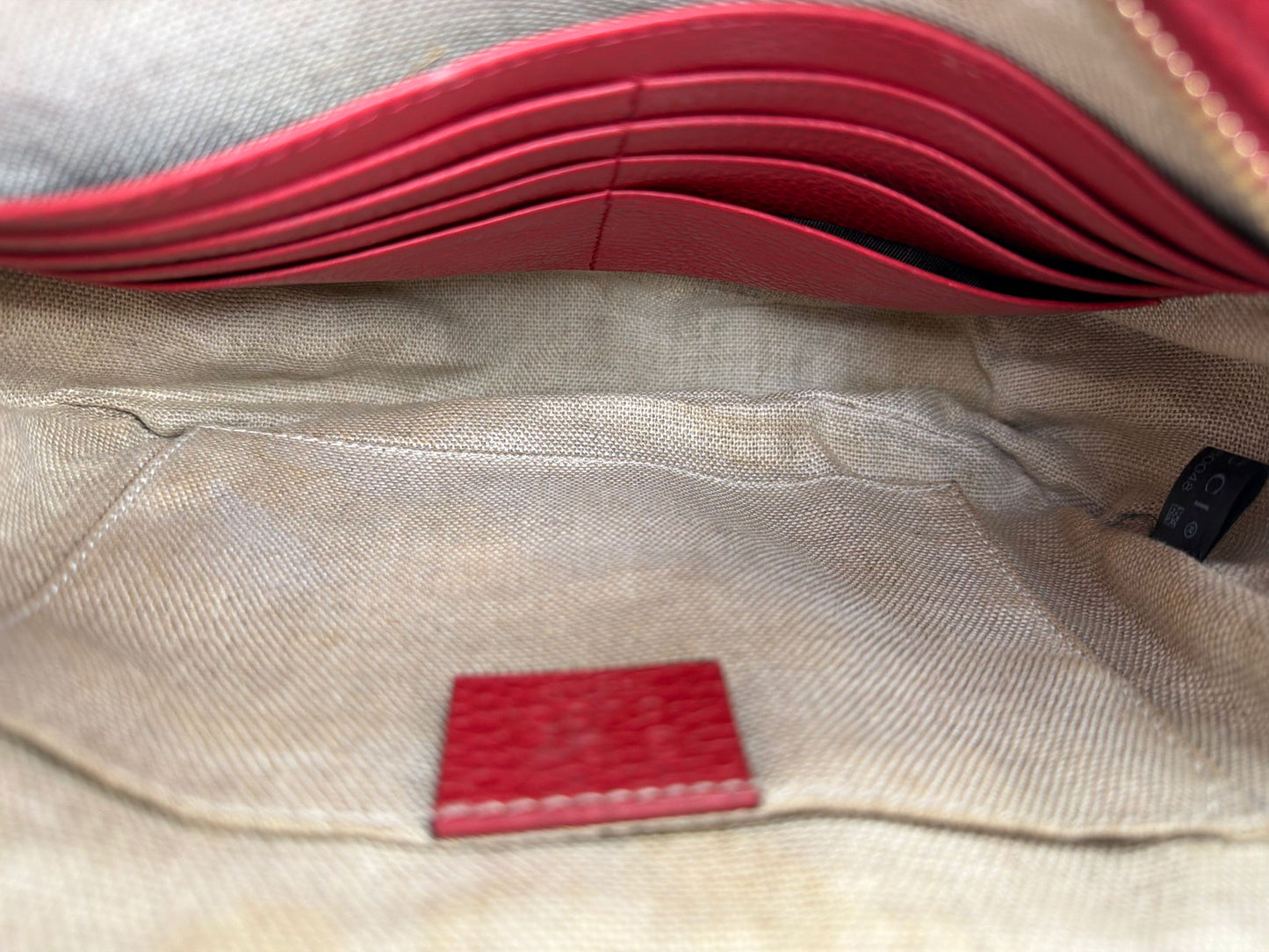 Gucci GG Canvas Camera Crossbody Bag in Beige and Red YS20