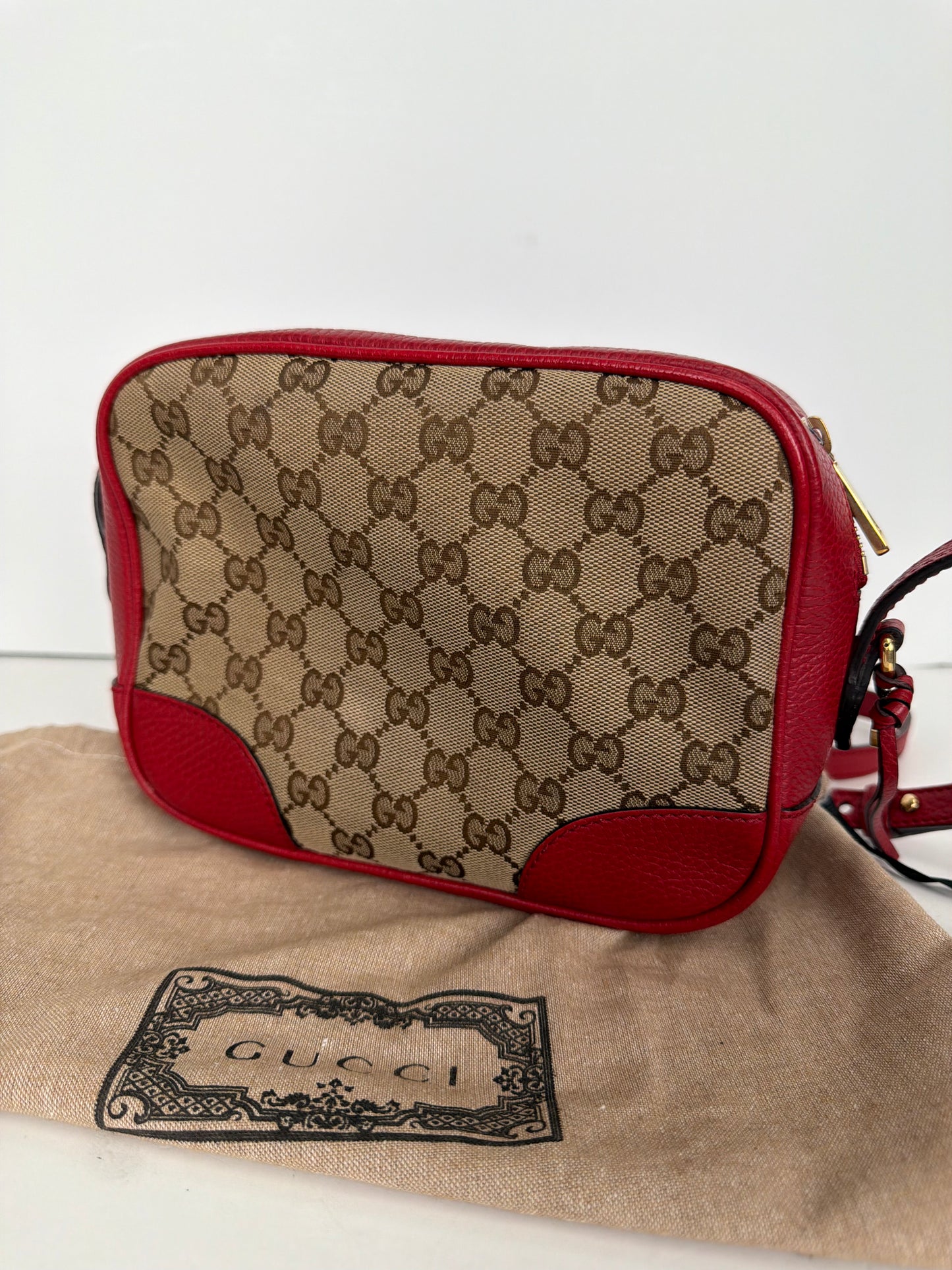 Gucci GG Canvas Camera Crossbody Bag in Beige and Red YS20