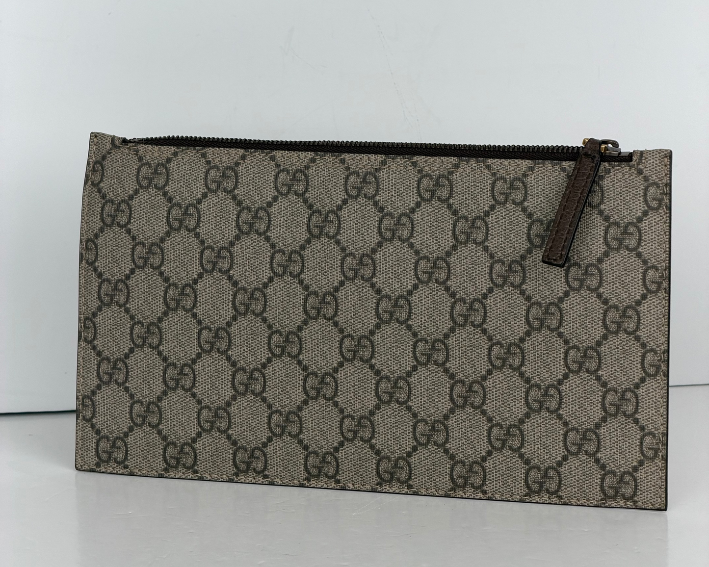 Gucci GG Supreme Pouch in Coated Canvas YK4