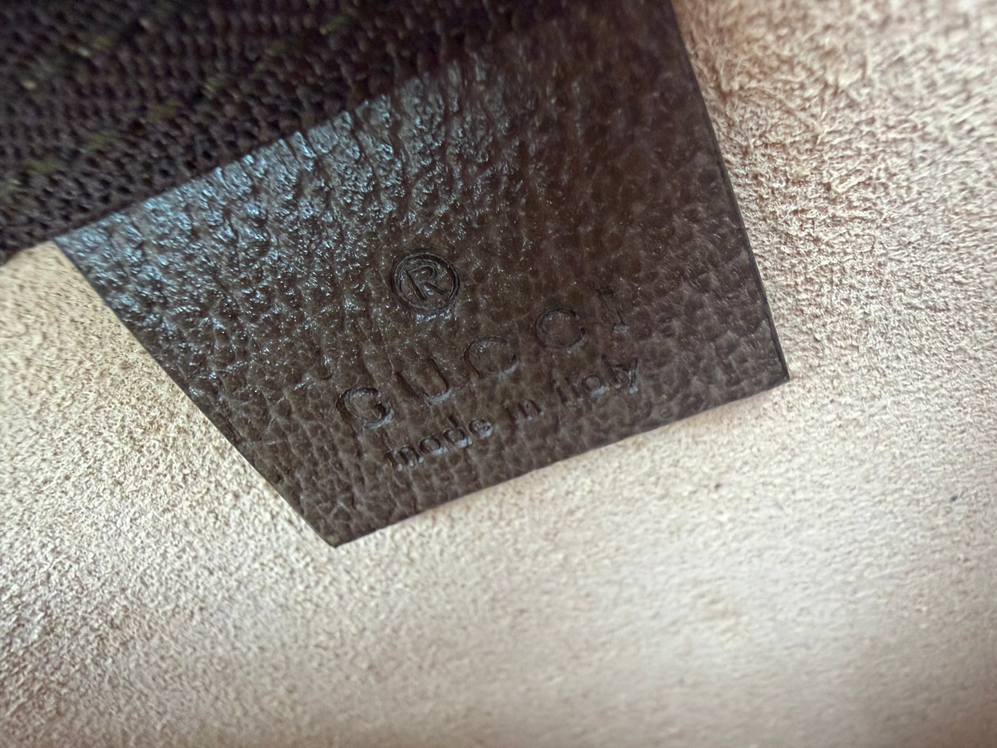 Gucci GG Supreme Pouch in Coated Canvas YK4