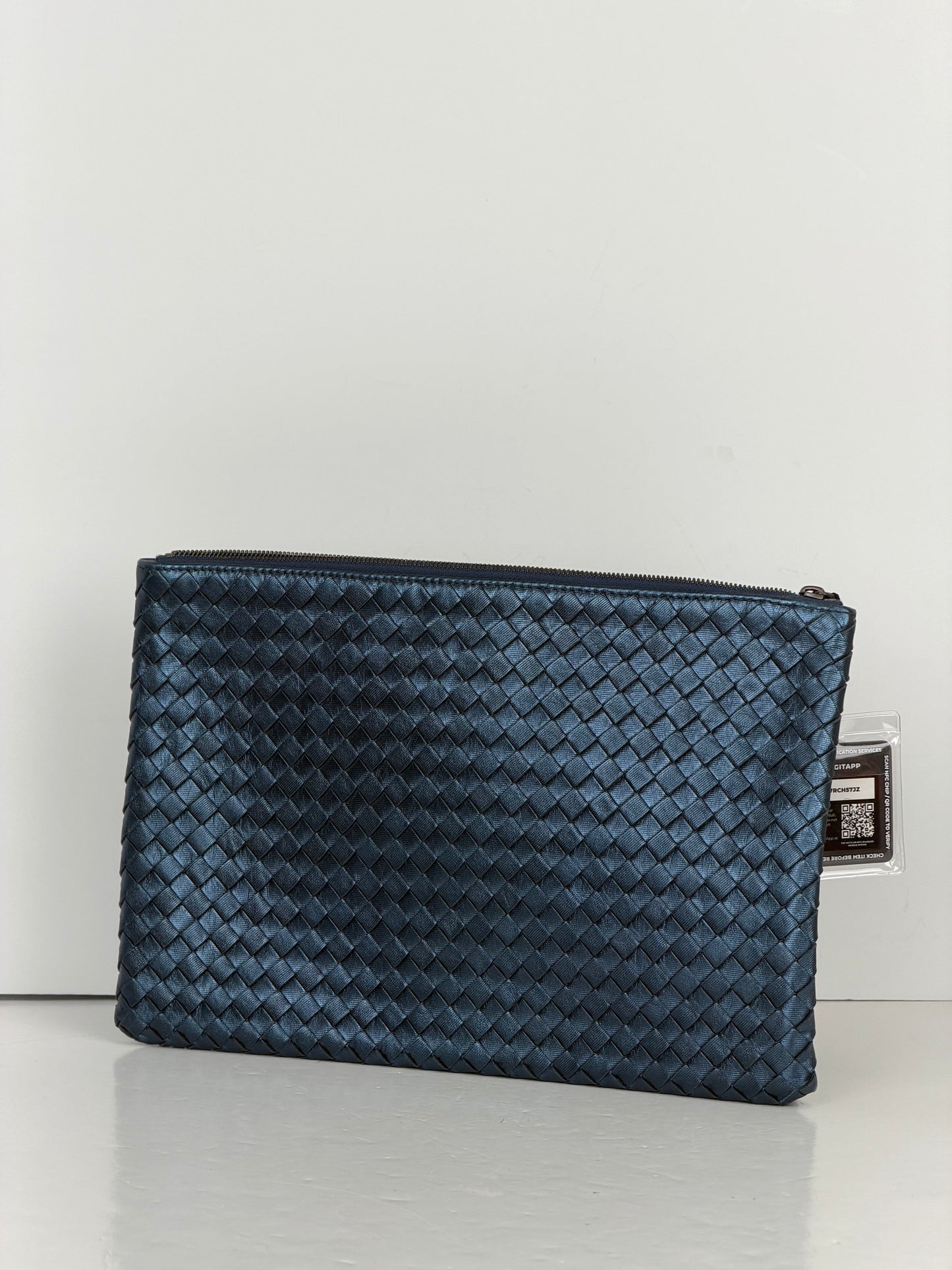 Bottega Veneta Intrecciato Clutch in Blue Leather YS14