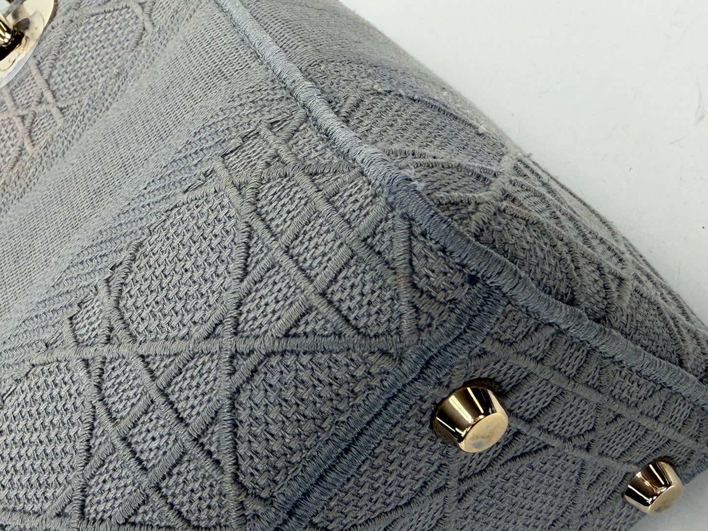 Christian Dior Medium Lady D-Lite Bag in Gray Cannage Embroidery YF5