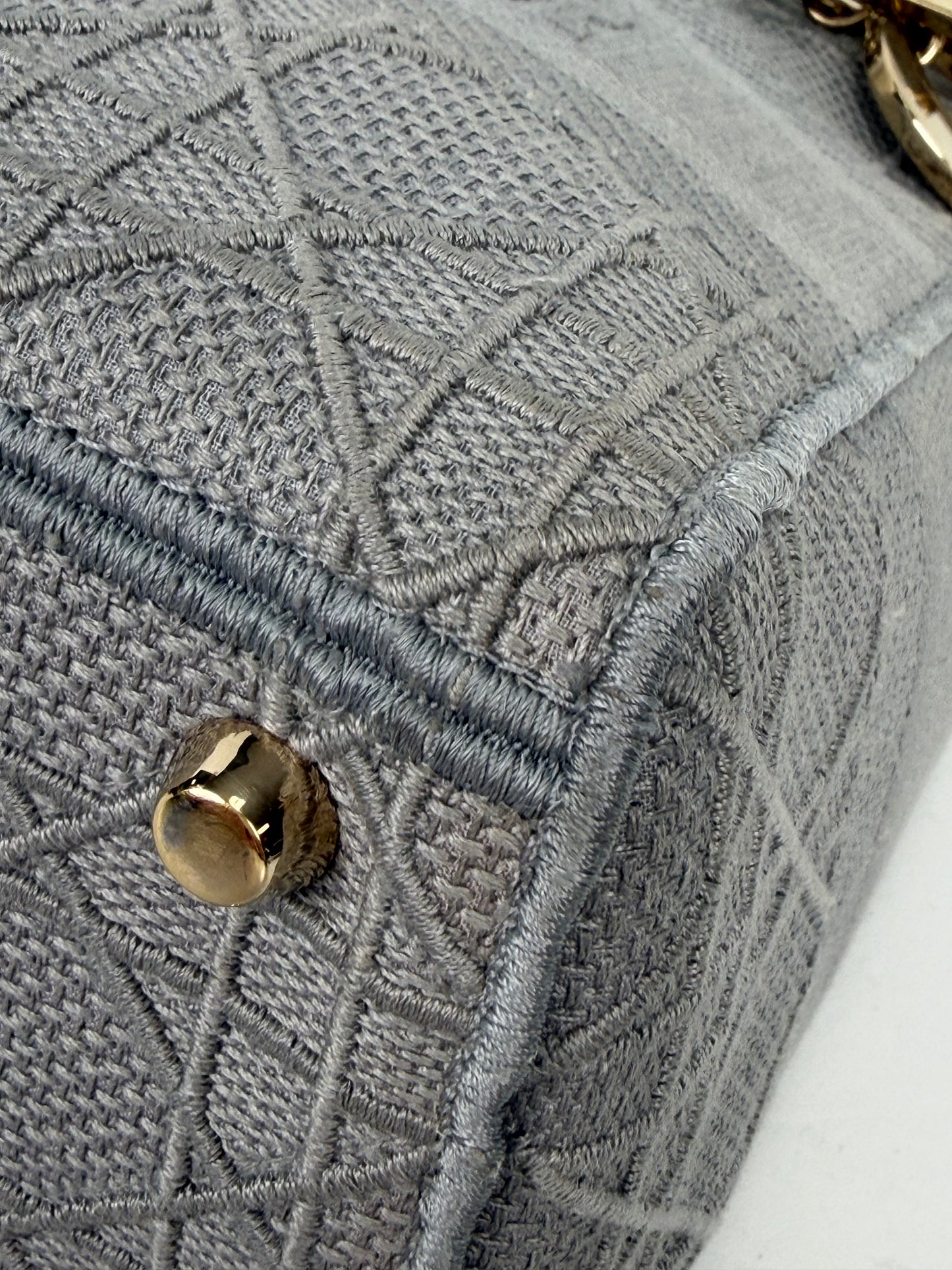 Christian Dior Medium Lady D-Lite Bag in Gray Cannage Embroidery YF5
