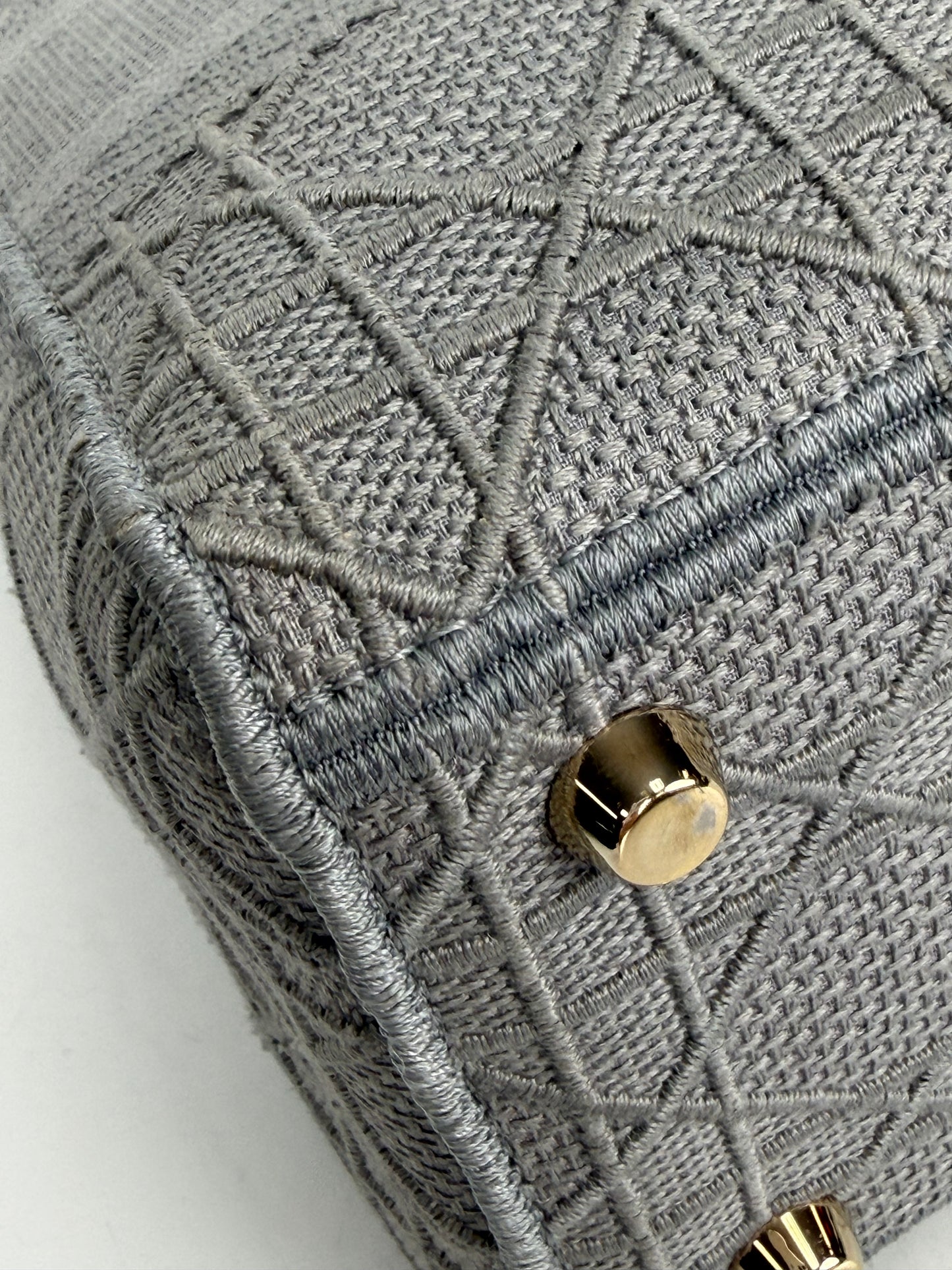 Christian Dior Medium Lady D-Lite Bag in Gray Cannage Embroidery YF5