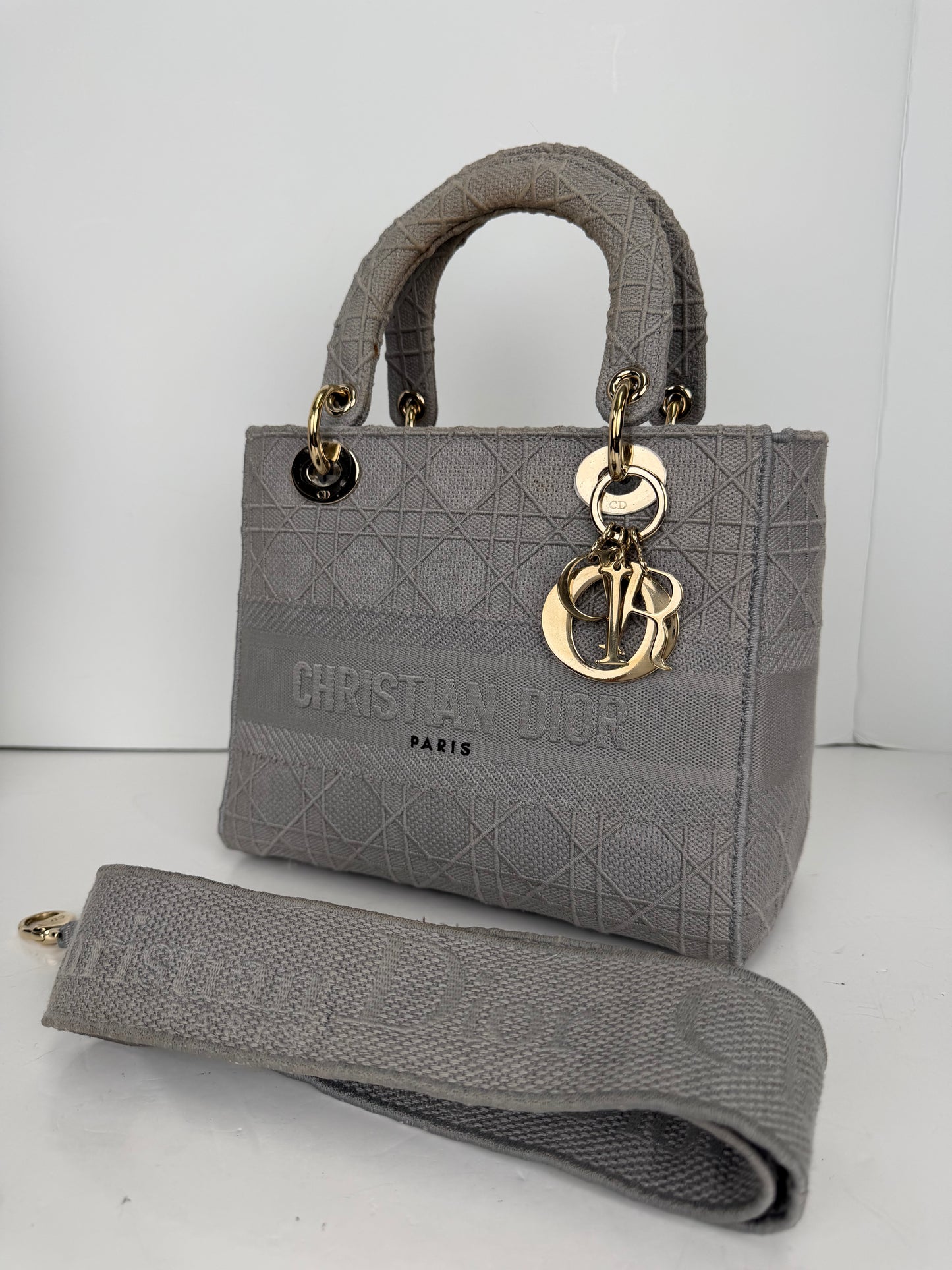 Christian Dior Medium Lady D-Lite Bag in Gray Cannage Embroidery YF5
