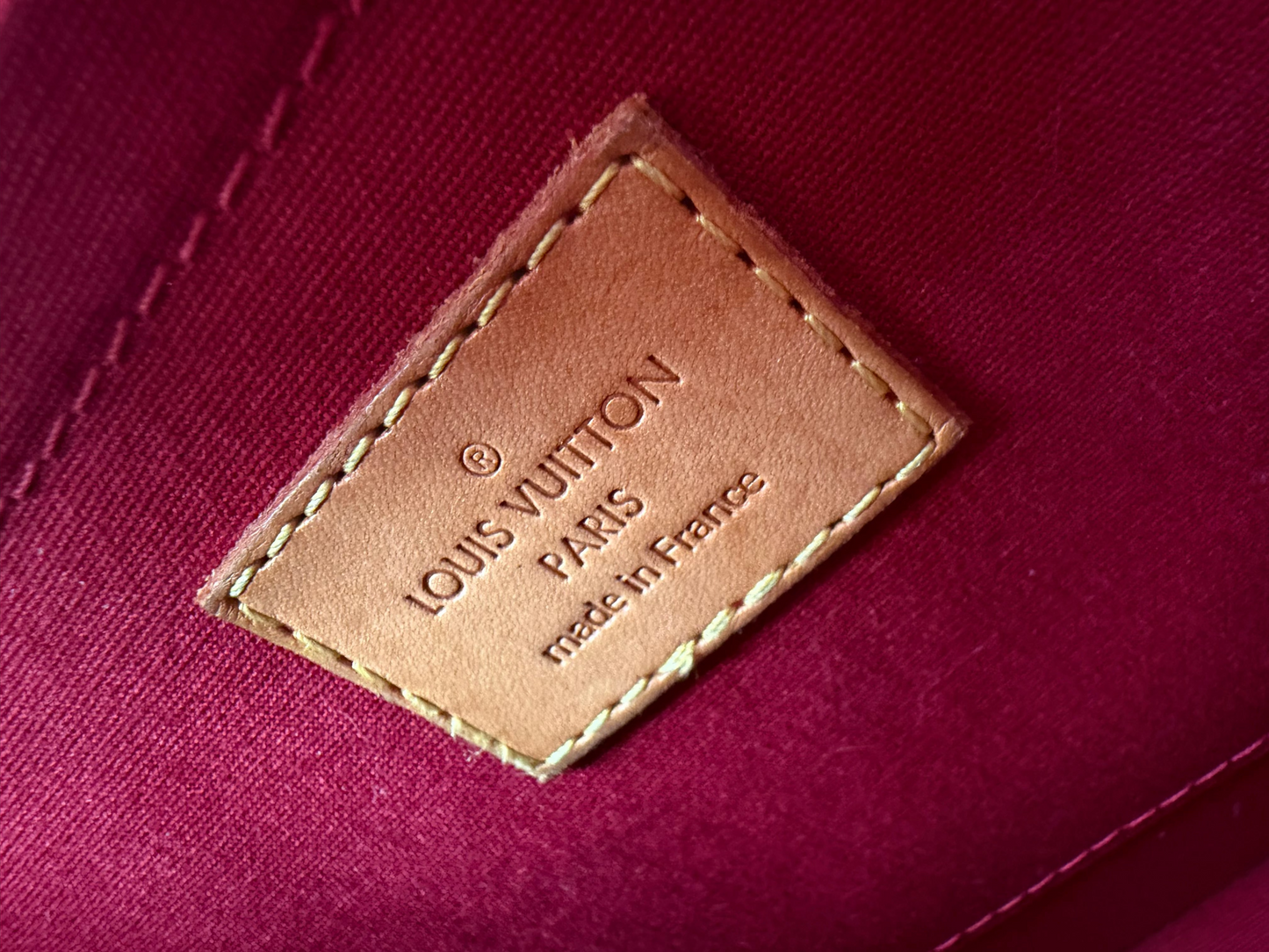 Louis Vuitton Monogram Vernis Bellflower Crossbody Bag 2011 YS26