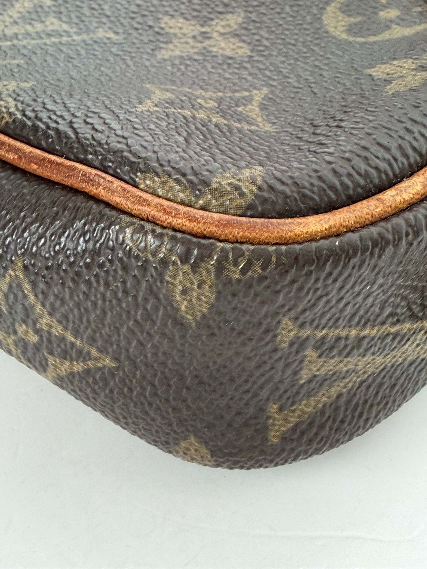 Louis Vuitton Pochette Marly Bandouliere in Brown LV Monogram Coated Canvas 1987 YS26