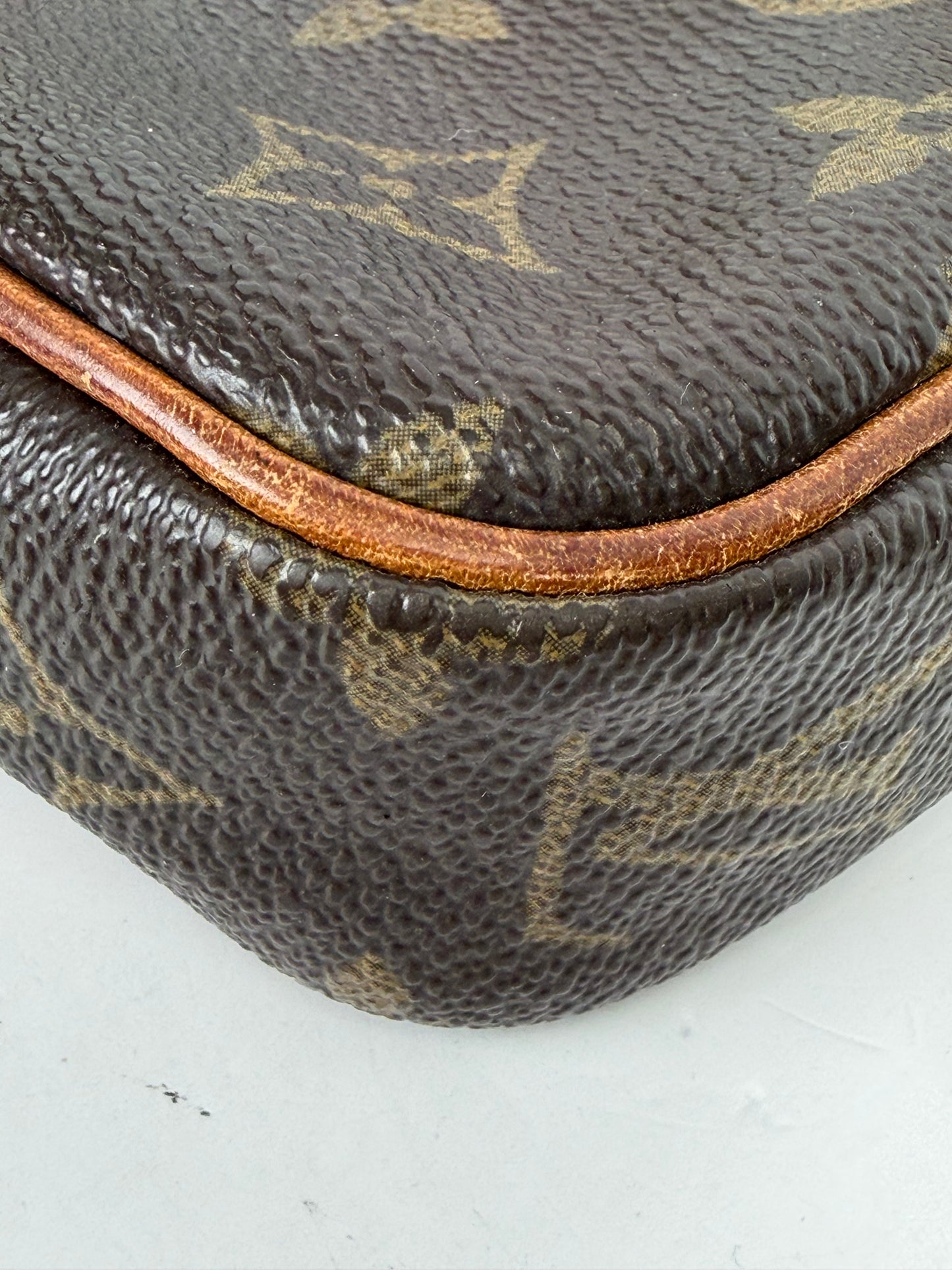 Louis Vuitton Pochette Marly Bandouliere in Brown LV Monogram Coated Canvas 1987 YS26