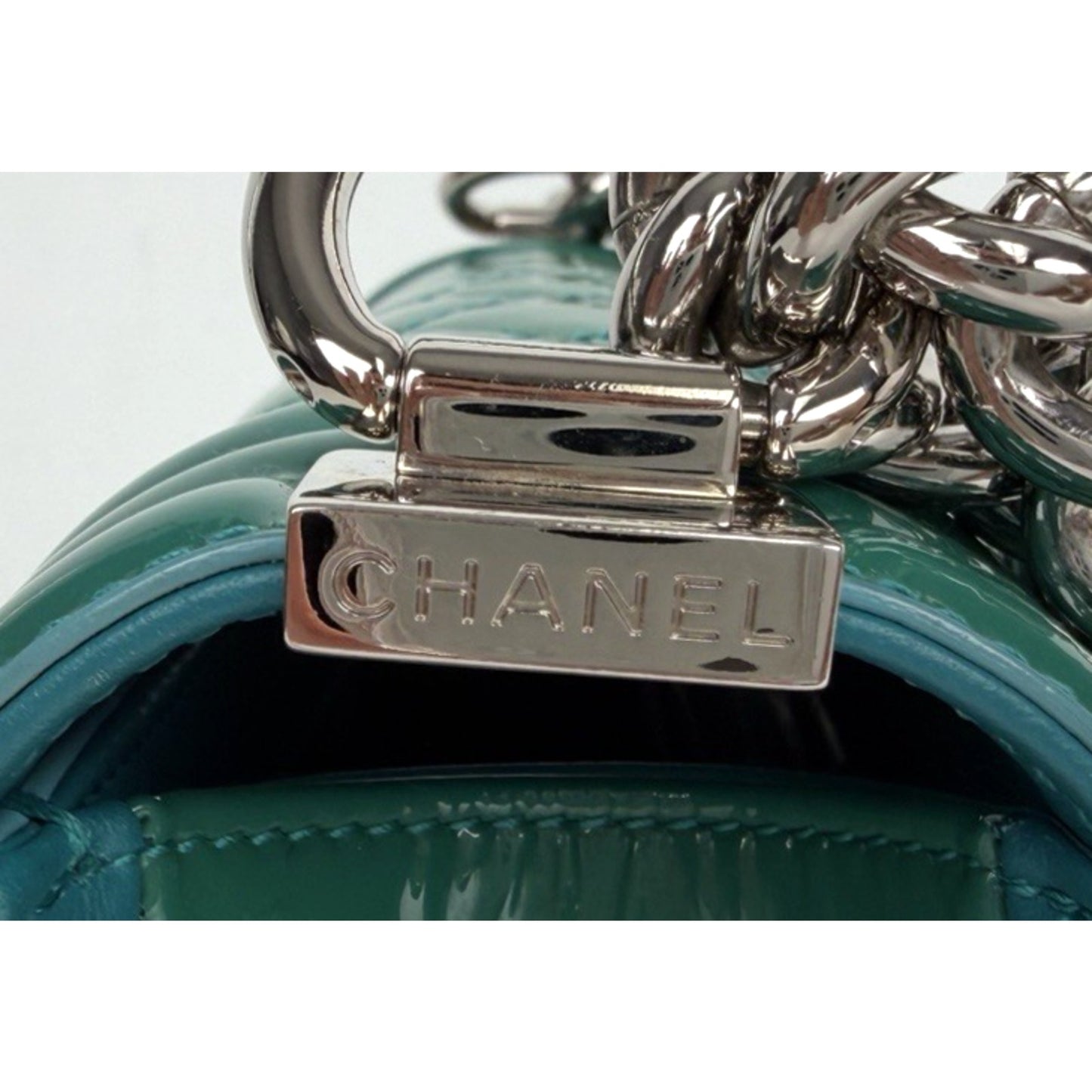 Chanel Boy Small Bag Crafted From Glossy Quilted Green Calfskin Leather 2015 E-3