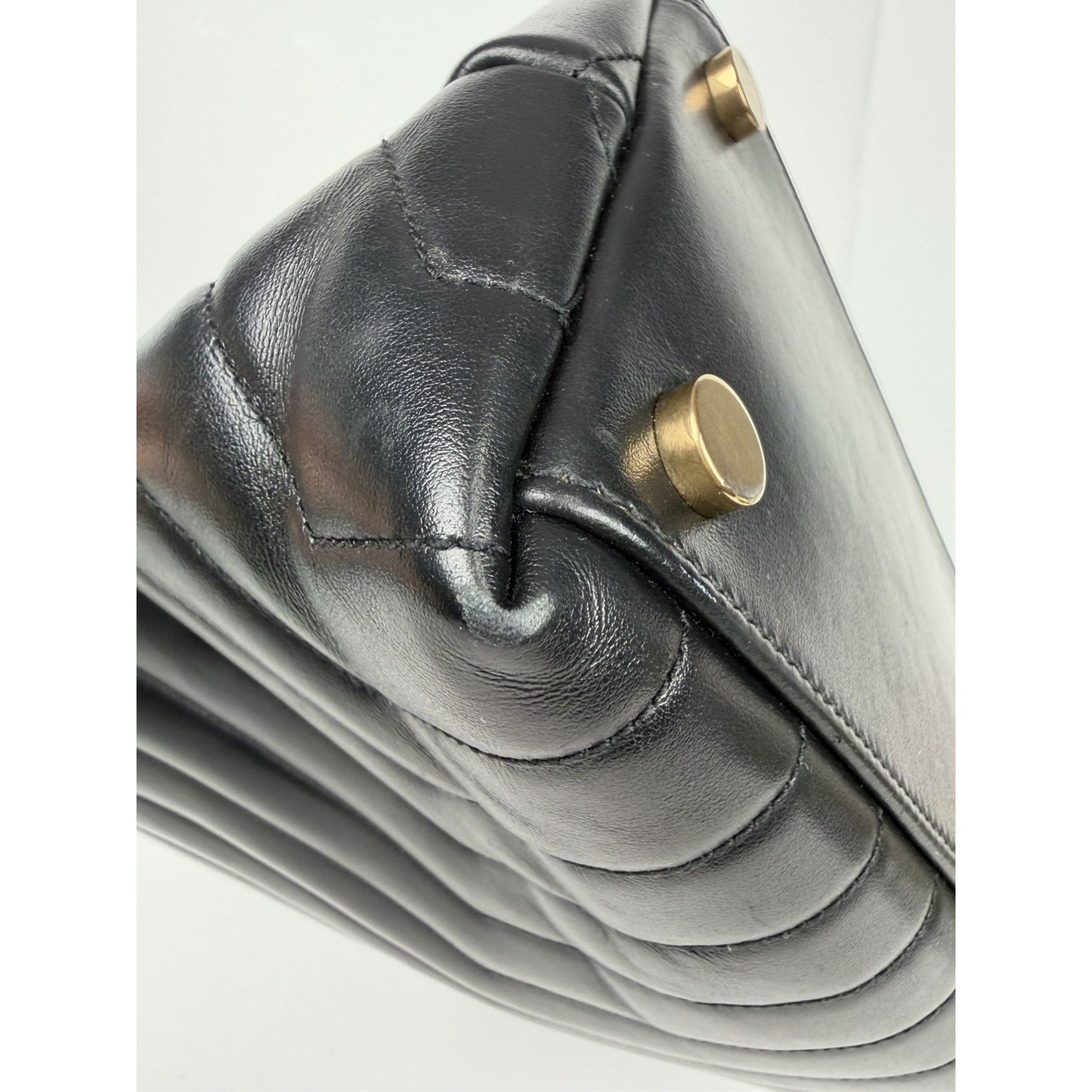 Saint Laurent Loulou Large Shoulder Bag in Black Quilted Leather C5