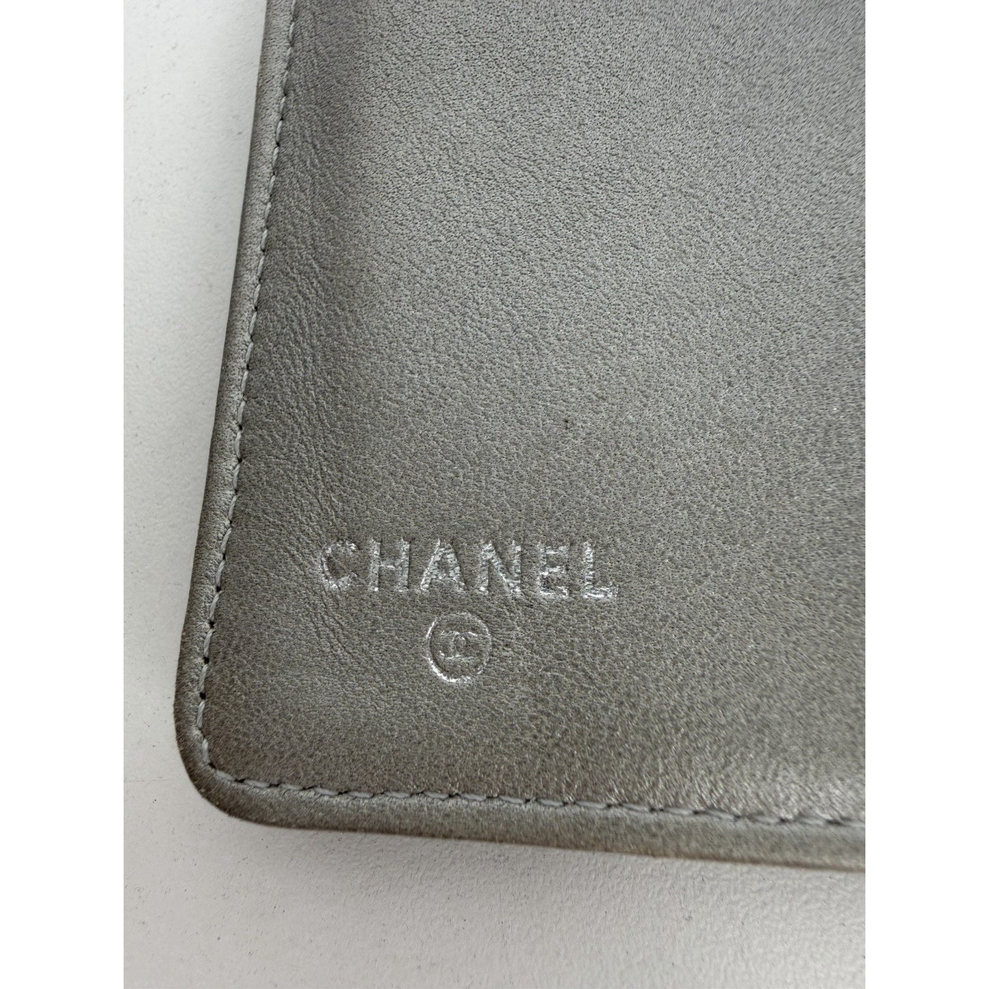 Chanel Camellia Bifold Long Wallet in Black Embossed Lambskin Leather 2010-2011