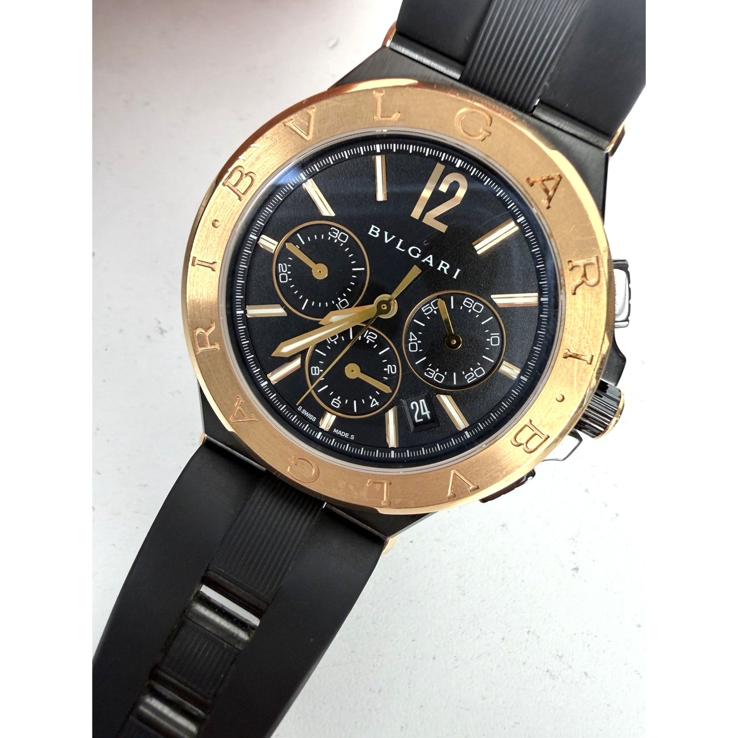 Bvlgari Diagono Ultranero Chronographe Watch in Rose Gold Bezel & Black Dial