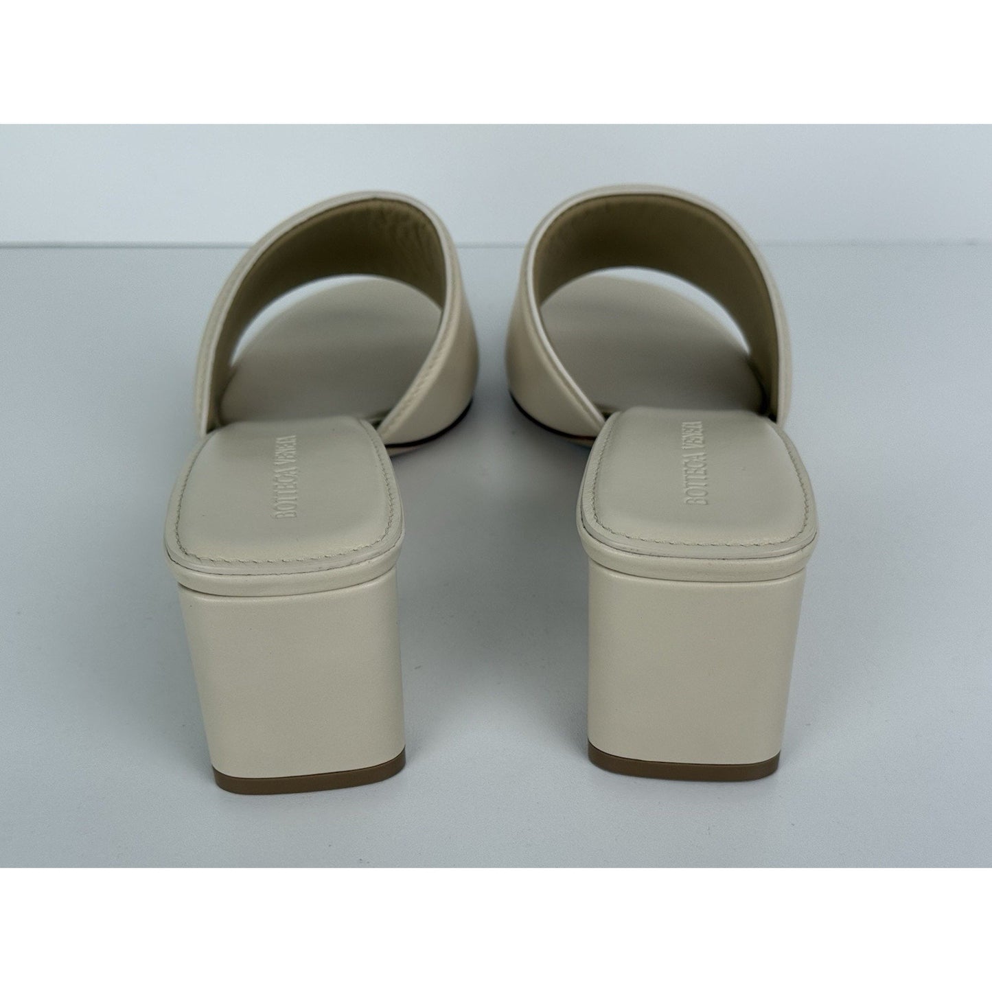 BOTTEGA VENETA Cream White Leather Sandals Mules Size 40