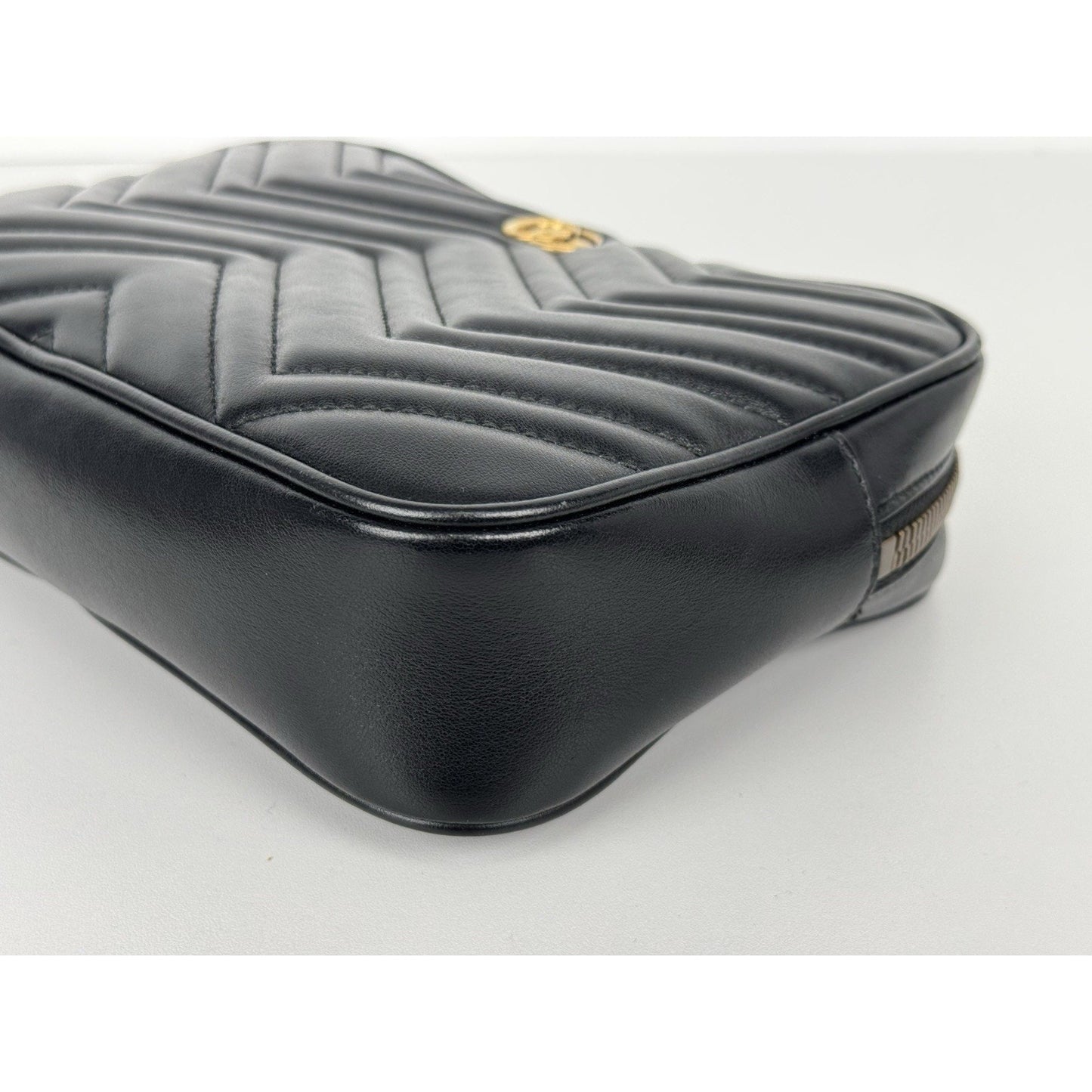 GUCCI Calfskin Matelasse Mens GG Marmont Belt Bag 80 32 Black C-2