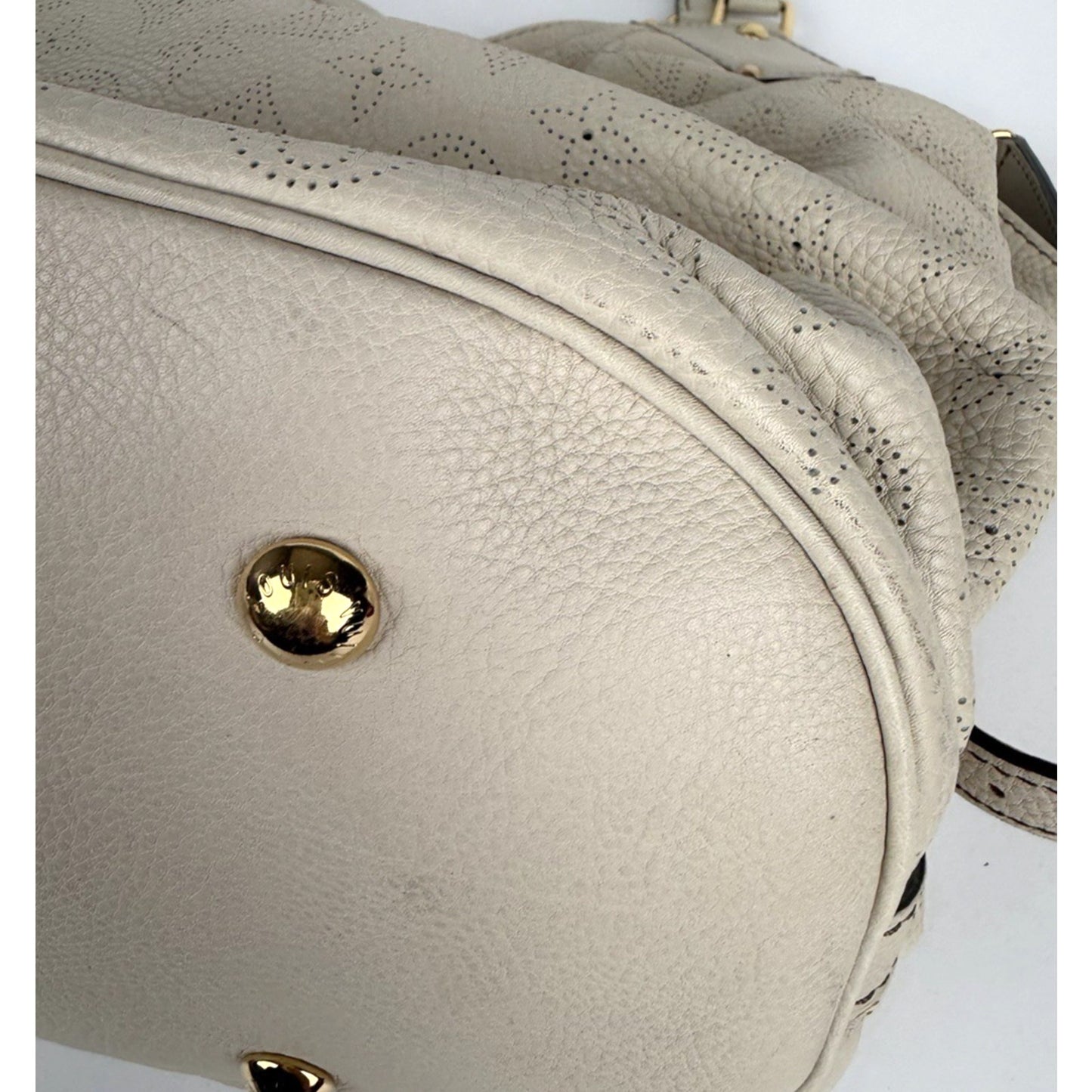Louis Vuitton Mahina Hobo XL Bag in Ivory Calfskin Leather 2007 S