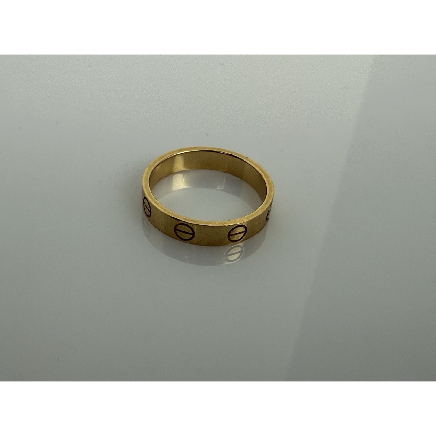 Cartier Love Round Ring 18k Yellow Gold KNM322