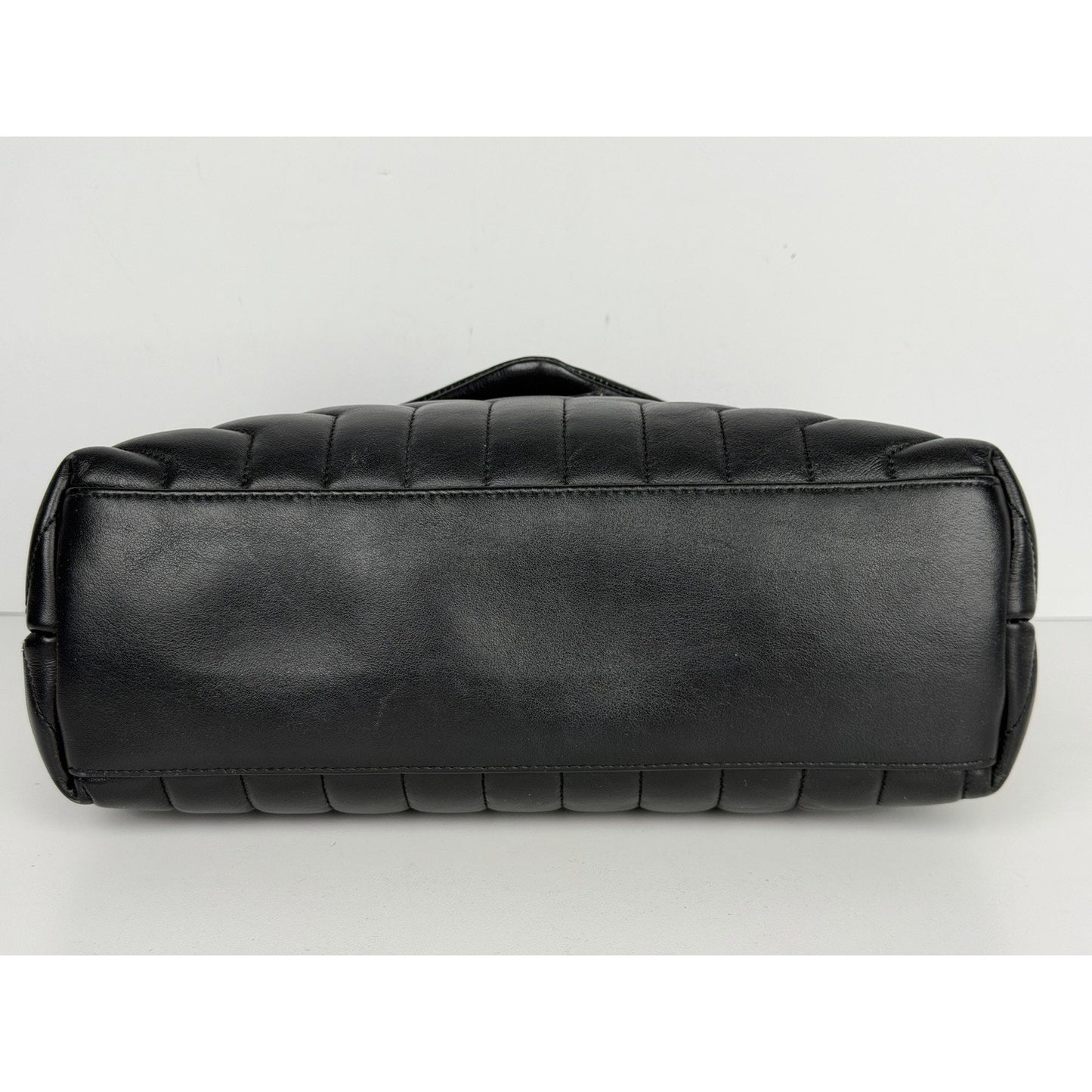 Saint Laurent Toy Loulou Shoulder Bag in Black Quilted Leather Medium R1