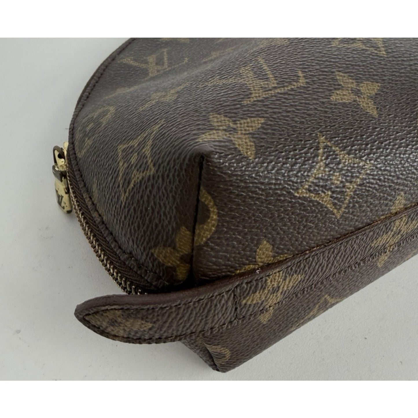 Louis Vuitton Monogram Trousse Demi Ronde Cosmetic Pouch Coated Canvas 2013 S10
