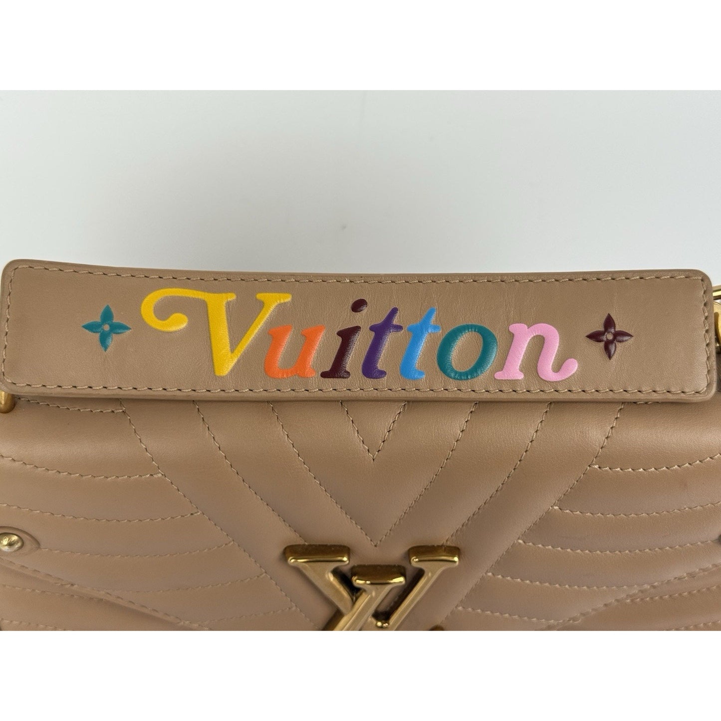 LOUIS VUITTON Beige Leather New Wave Chain Strap MM Noisette Shoulder Bag