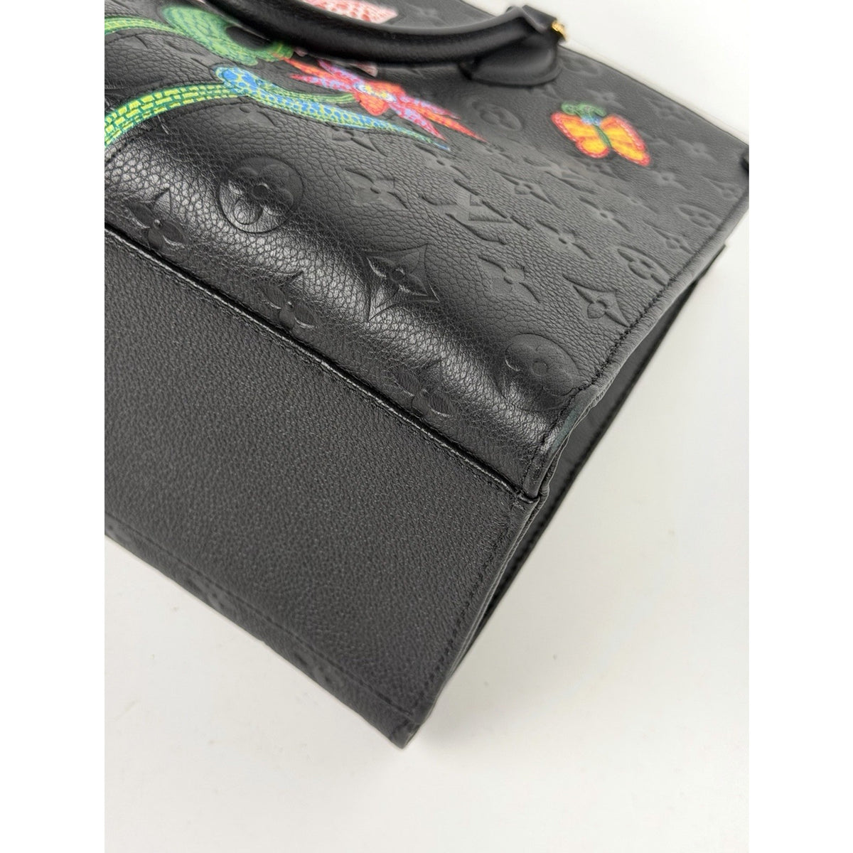 Louis Vuitton Kusama Flowers OnTheGo MM Handbag Black Empreinte Leather NFC D4