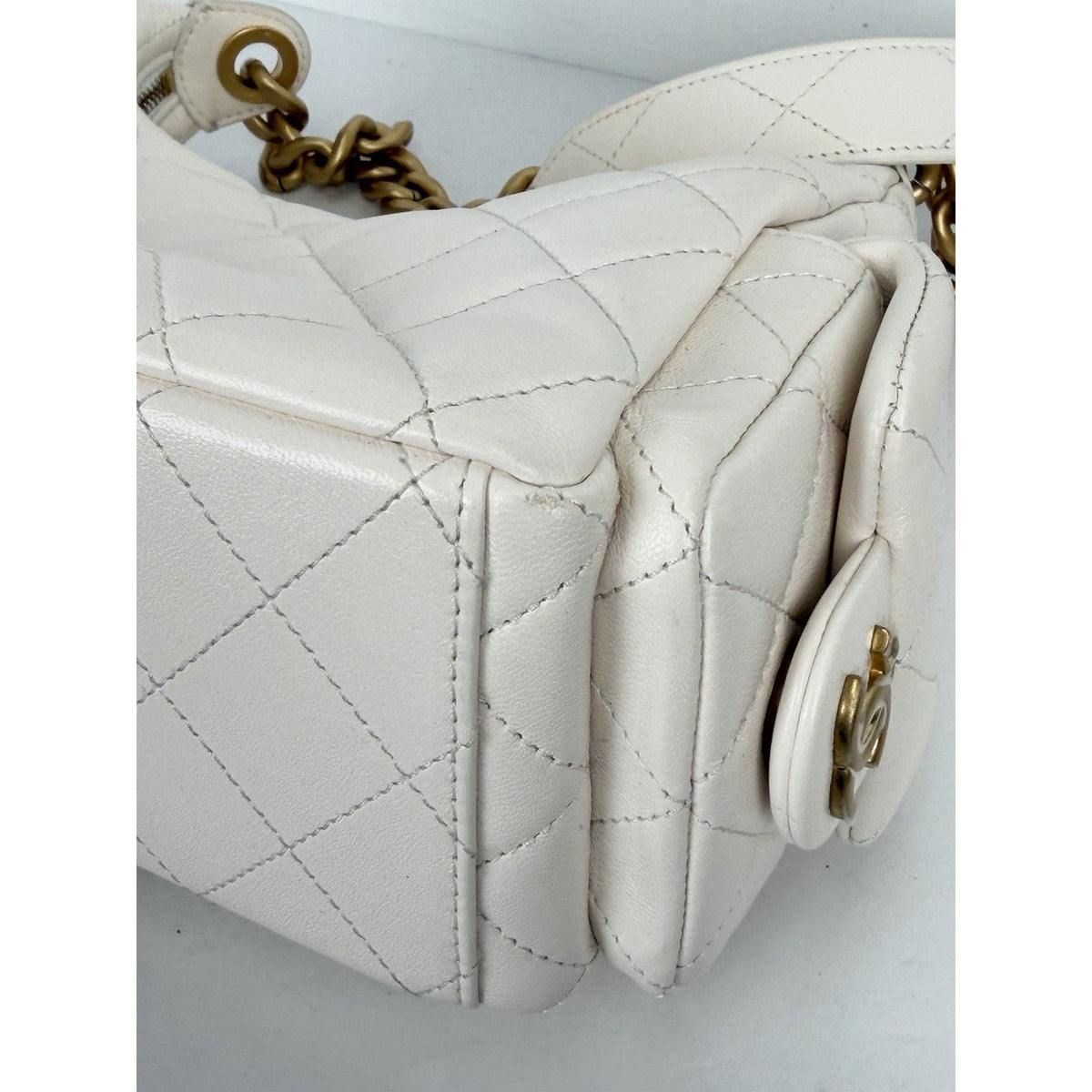 Chanel Trendy Pockets Hobo Bag Medium in White Quilted Lambskin Leather NFC B7