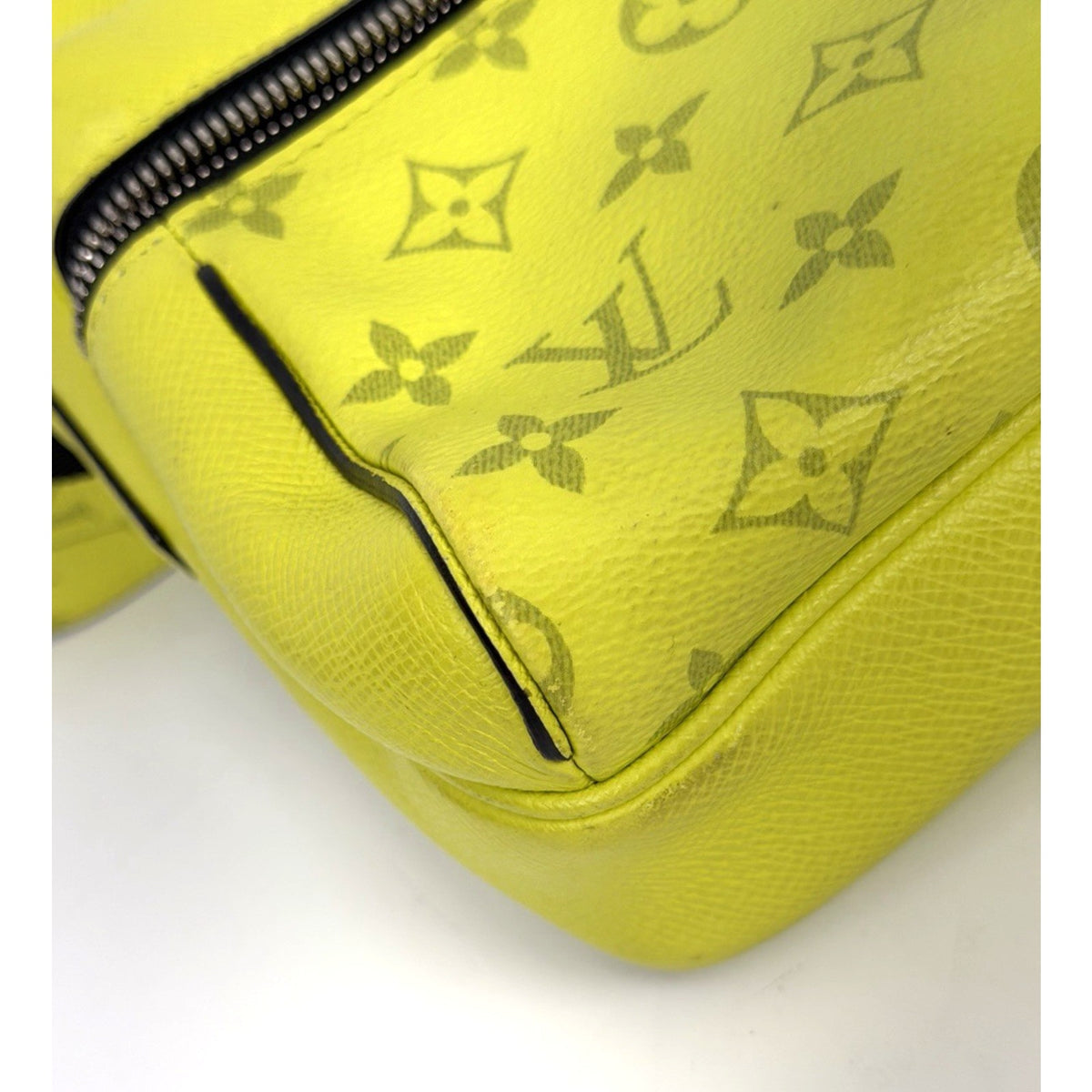 Louis Vuitton Taigarama Messenger Bag Taiga Leather Coated Canvas 2019 S11