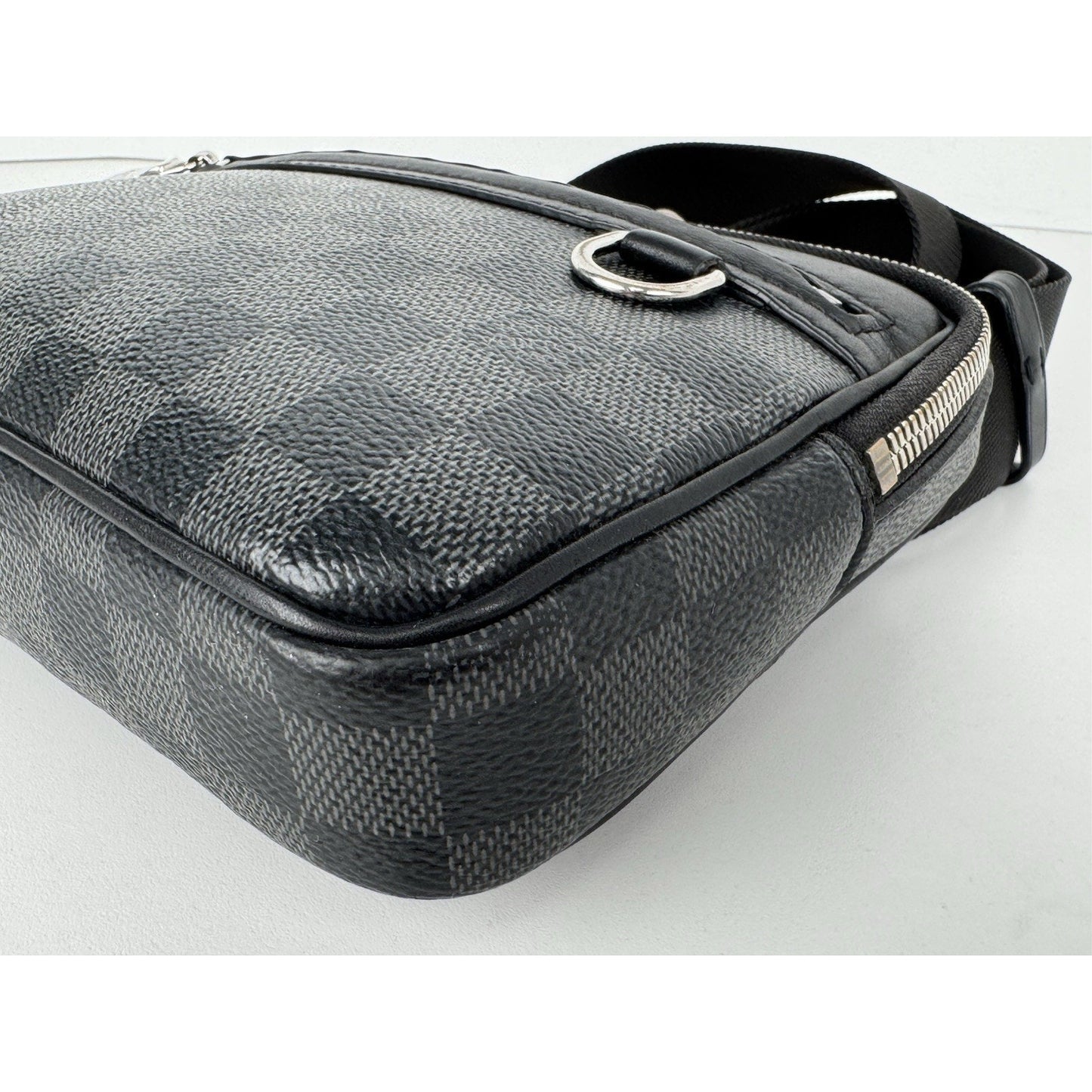 Louis Vuitton Damier Graphite Scott Messenger Bag Black with Silver Hardware C-1