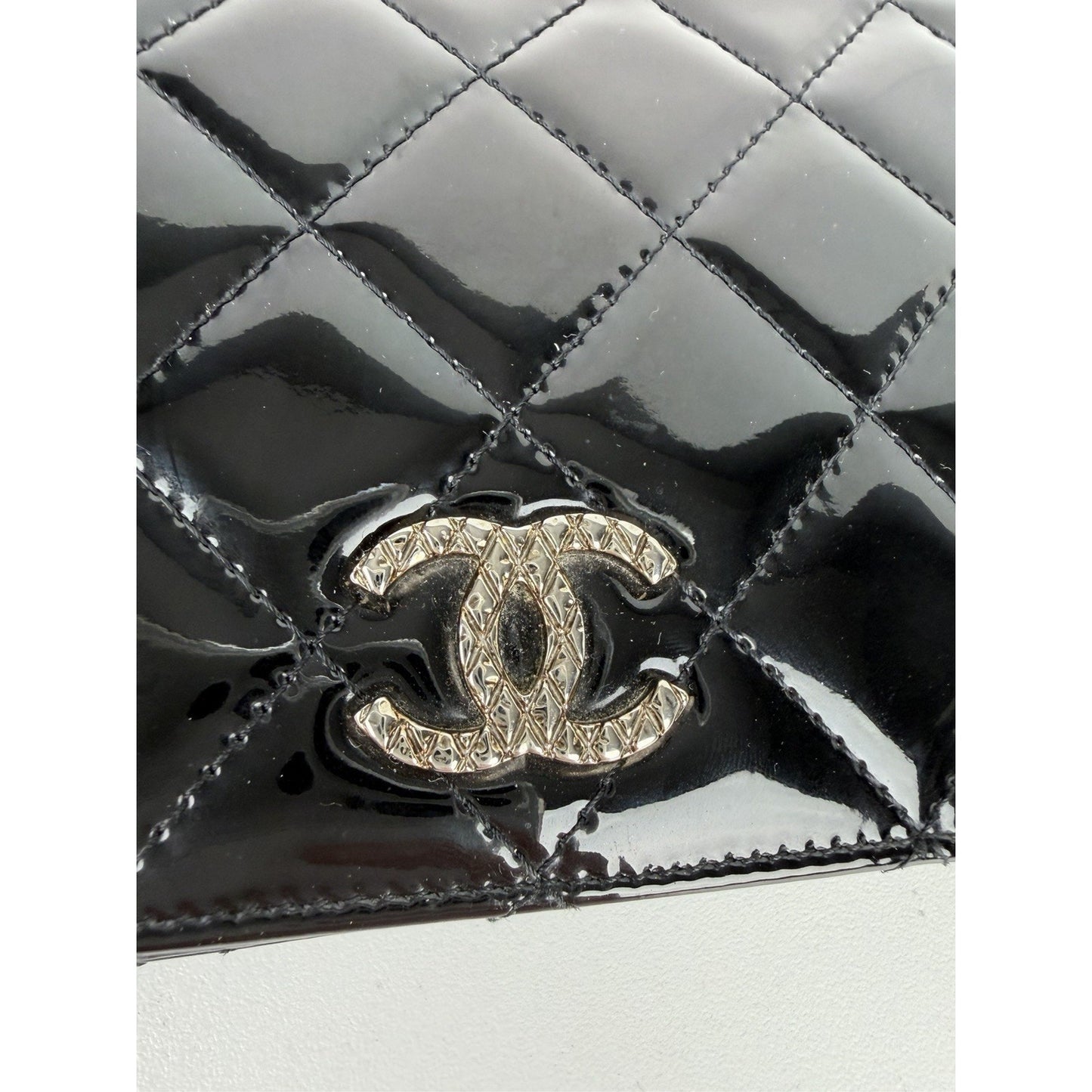 Chanel Brilliant Yen Wallet in Black Quilted Patent Leather 2009-2010 K1