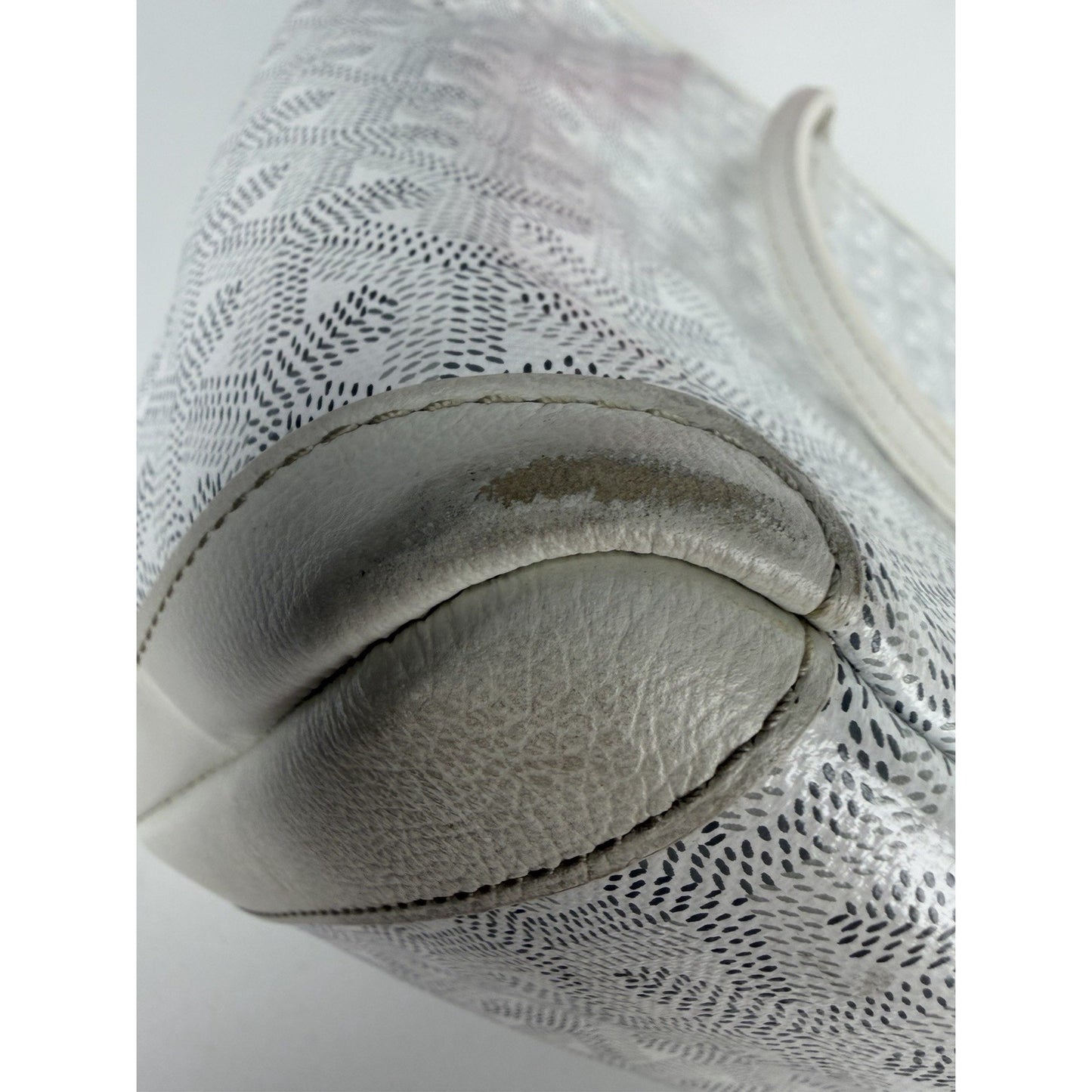 Goyard Goyardine Artois PM White Gore Bag S06