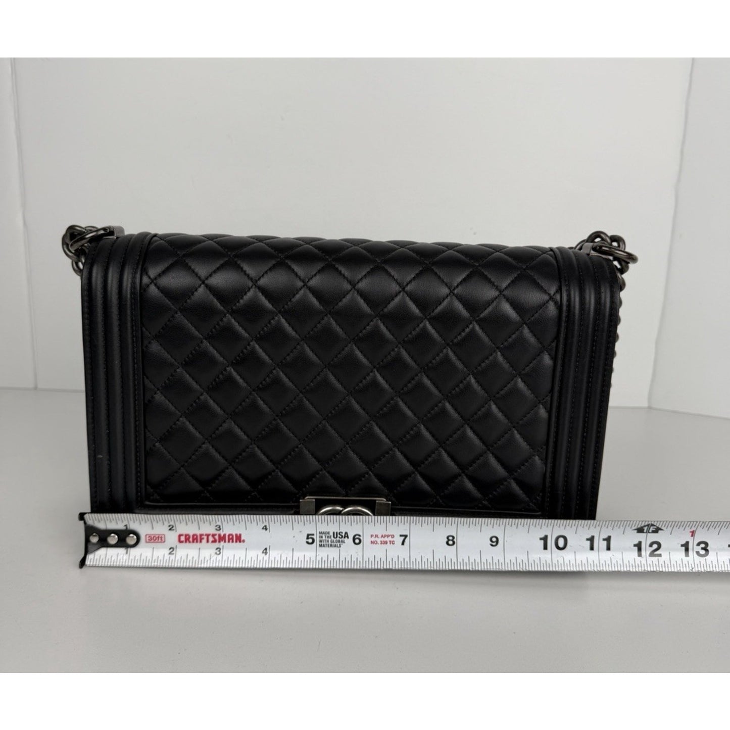 Chanel Boy Shoulder Medium Bag in Black Quilted Leather 2014-2015 B4