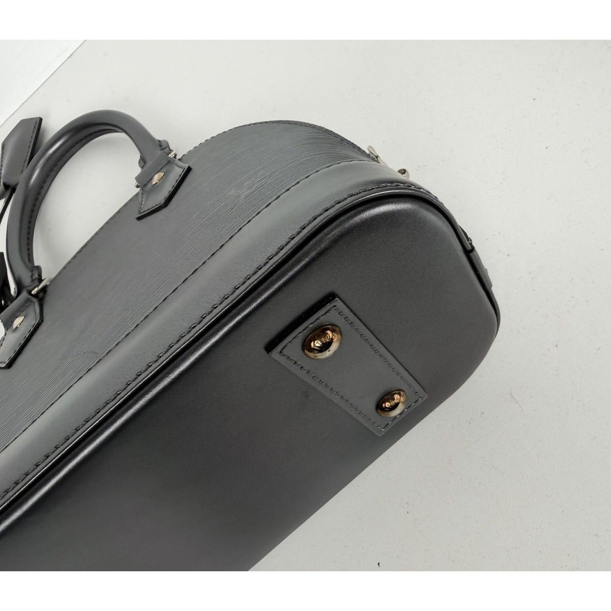 Louis Vuitton Alma BB Top Handle in Grey Epi Leather Silver-Tone Hardw 2015 D8