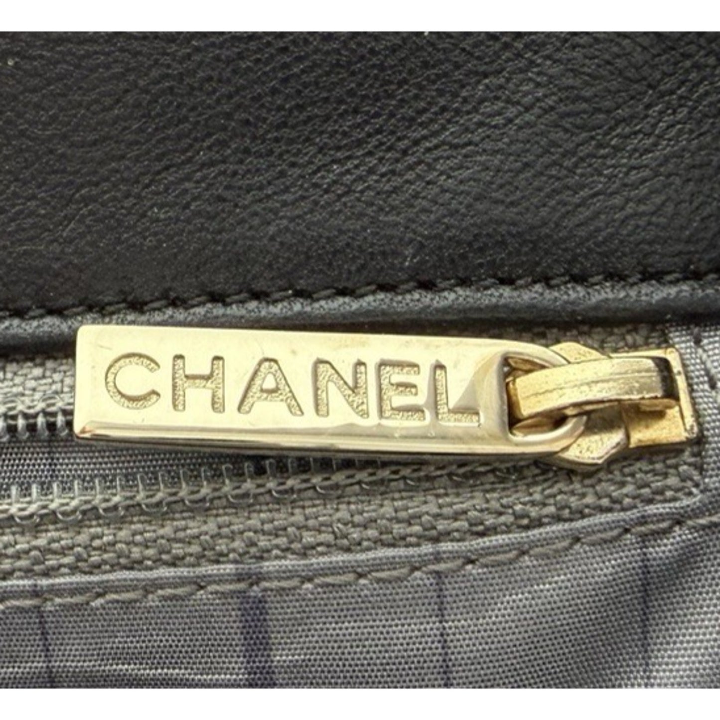 Chanel Mademoiselle Kelly Flap Bag in Black Quilted Patent Leather 2009 B5