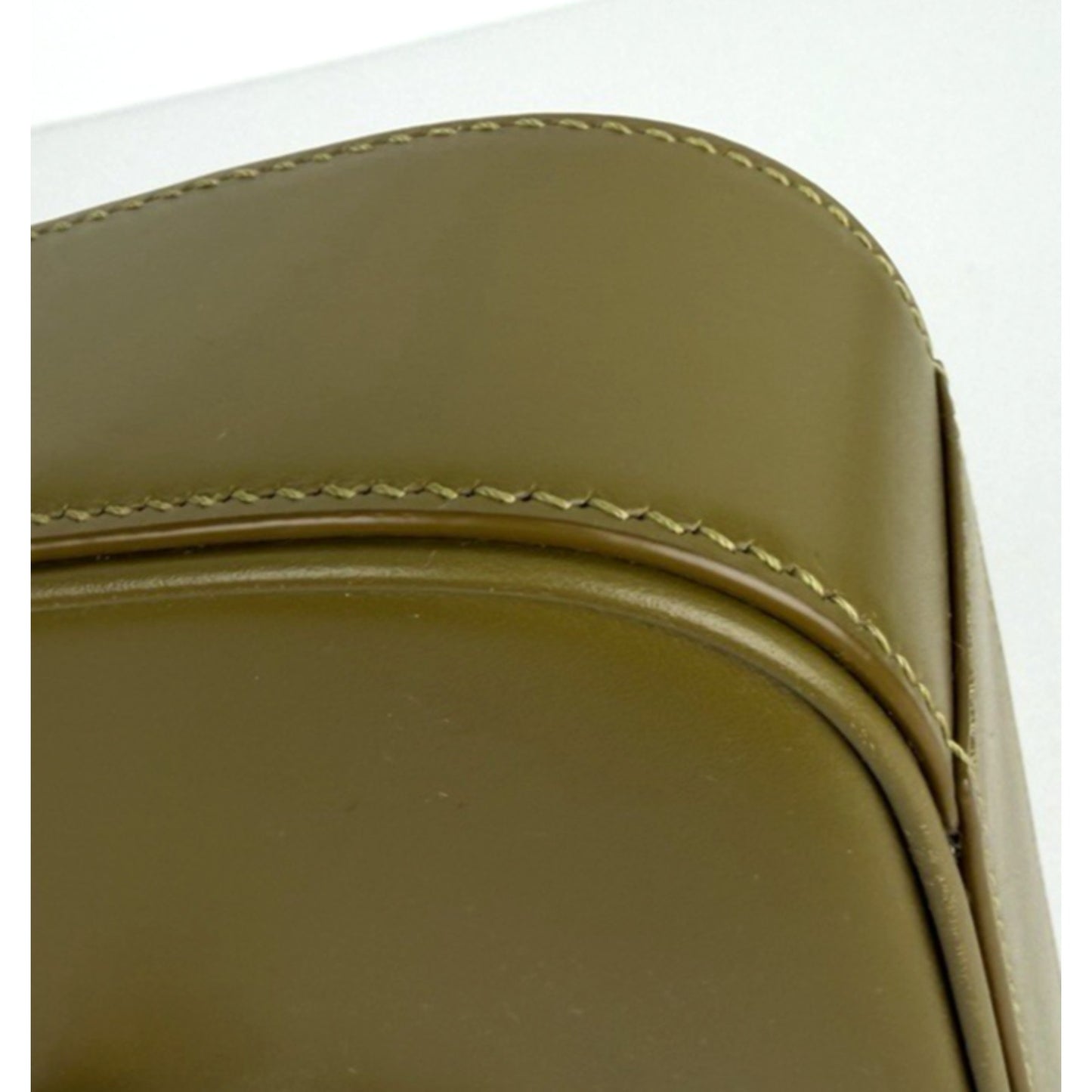 Saint Laurent Le 5 A 7 Mini Shoulder Bag in Vert Olive Calfskin Leather S14