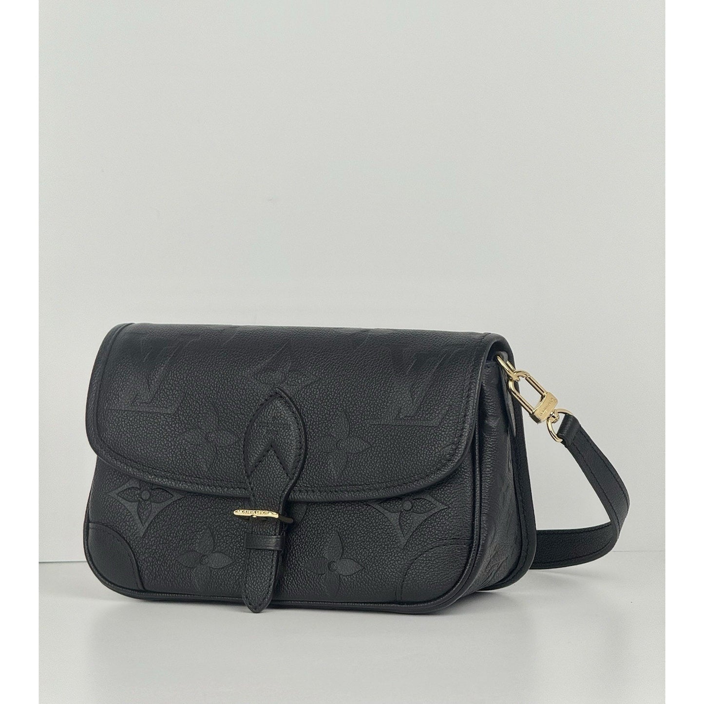 LOUIS VUITTON Empreinte Monogram Giant Diane Black Women’s Shoulder Bag