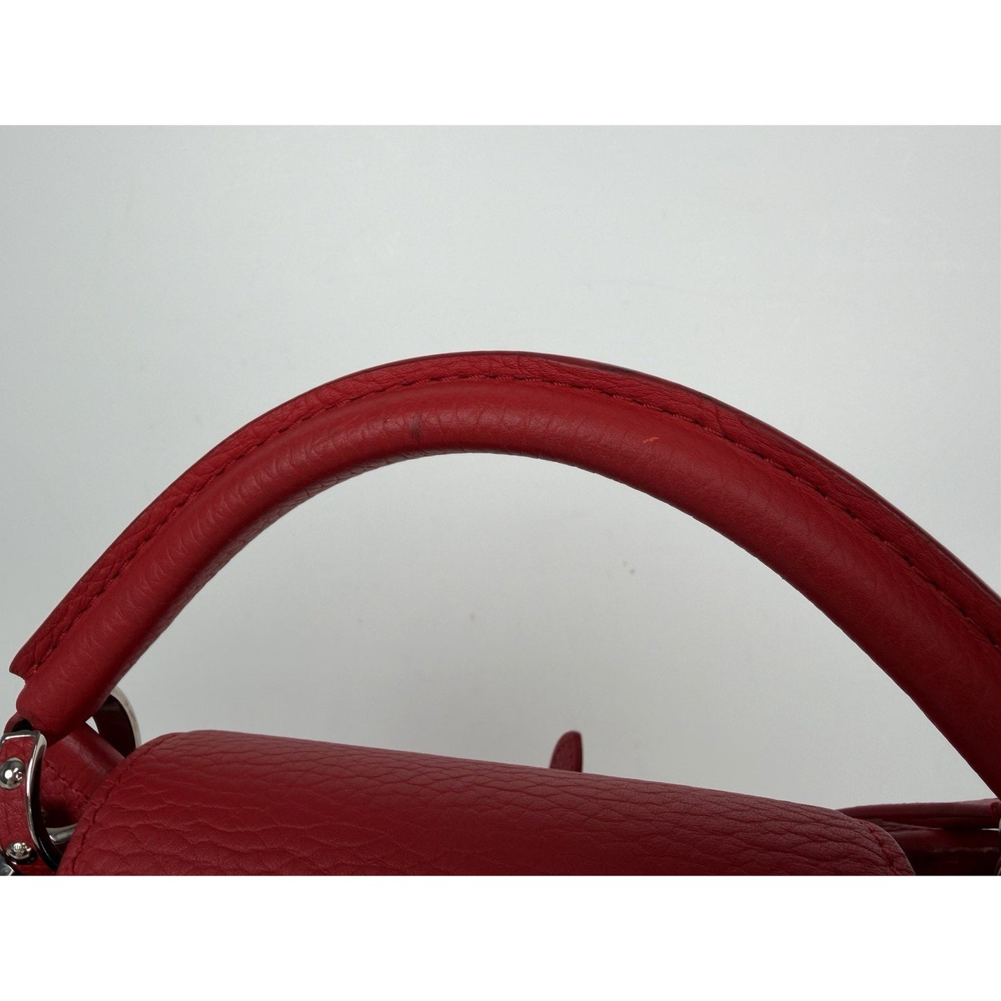 Louis Vuitton Capucines Shoulder Bag BB in Red Taurillon Leather 2017 D8