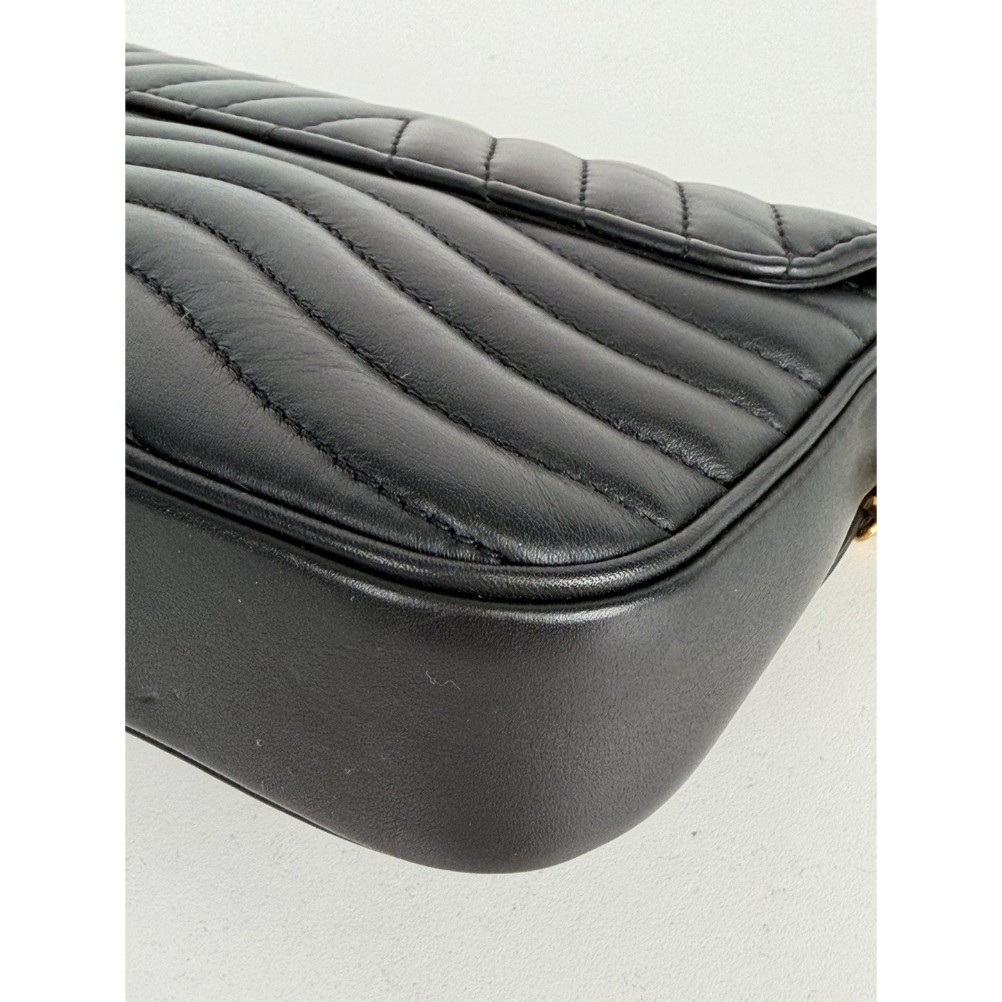 Louis Vuitton New Wave Multi Pochette Bag in Black Quilted Leather NFC S06