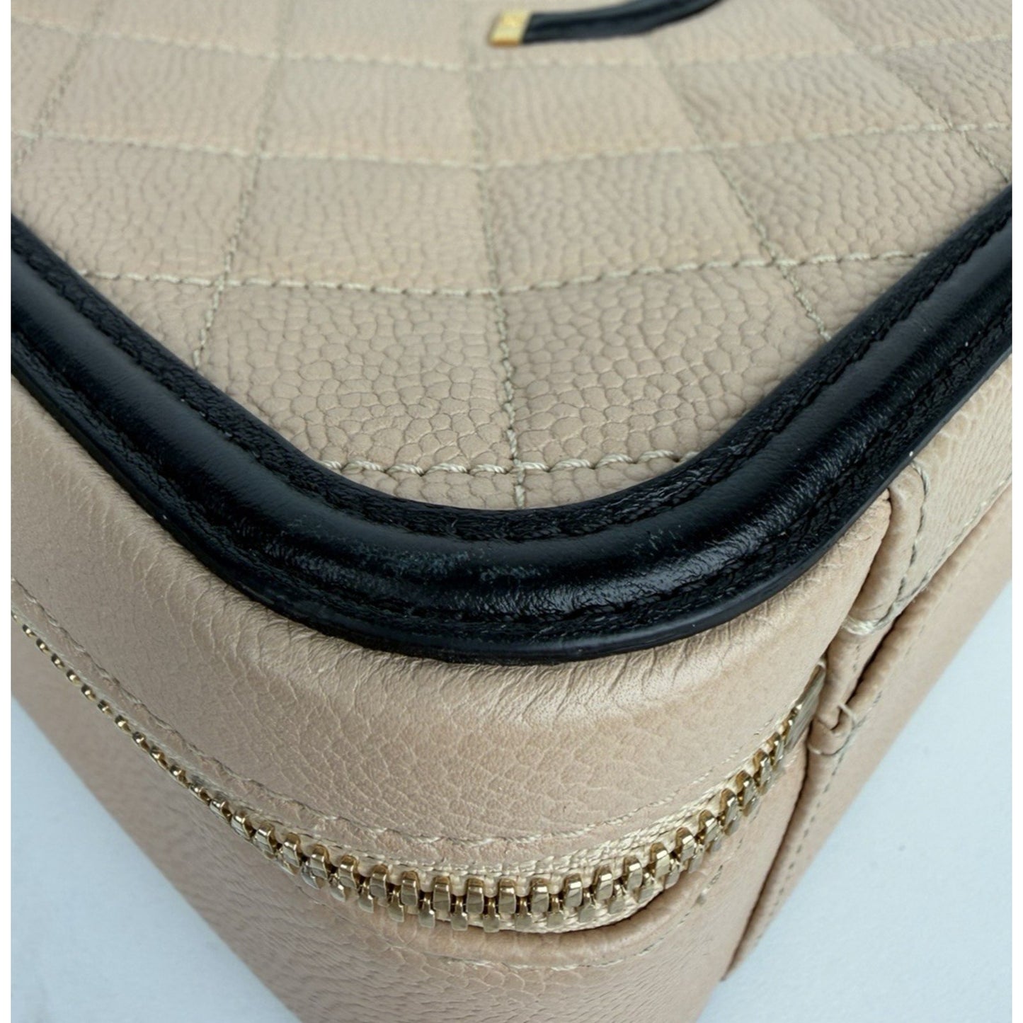 Chanel CC Filigree Vanity Case Large Beige Quilted Caviar Leather 2016-2017 D6