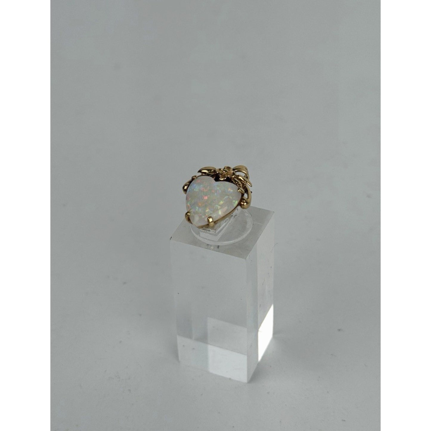 Tiffany & Co. Heart Shaped Australian Opal Pendant Approximately 4 CT 14k Vntg