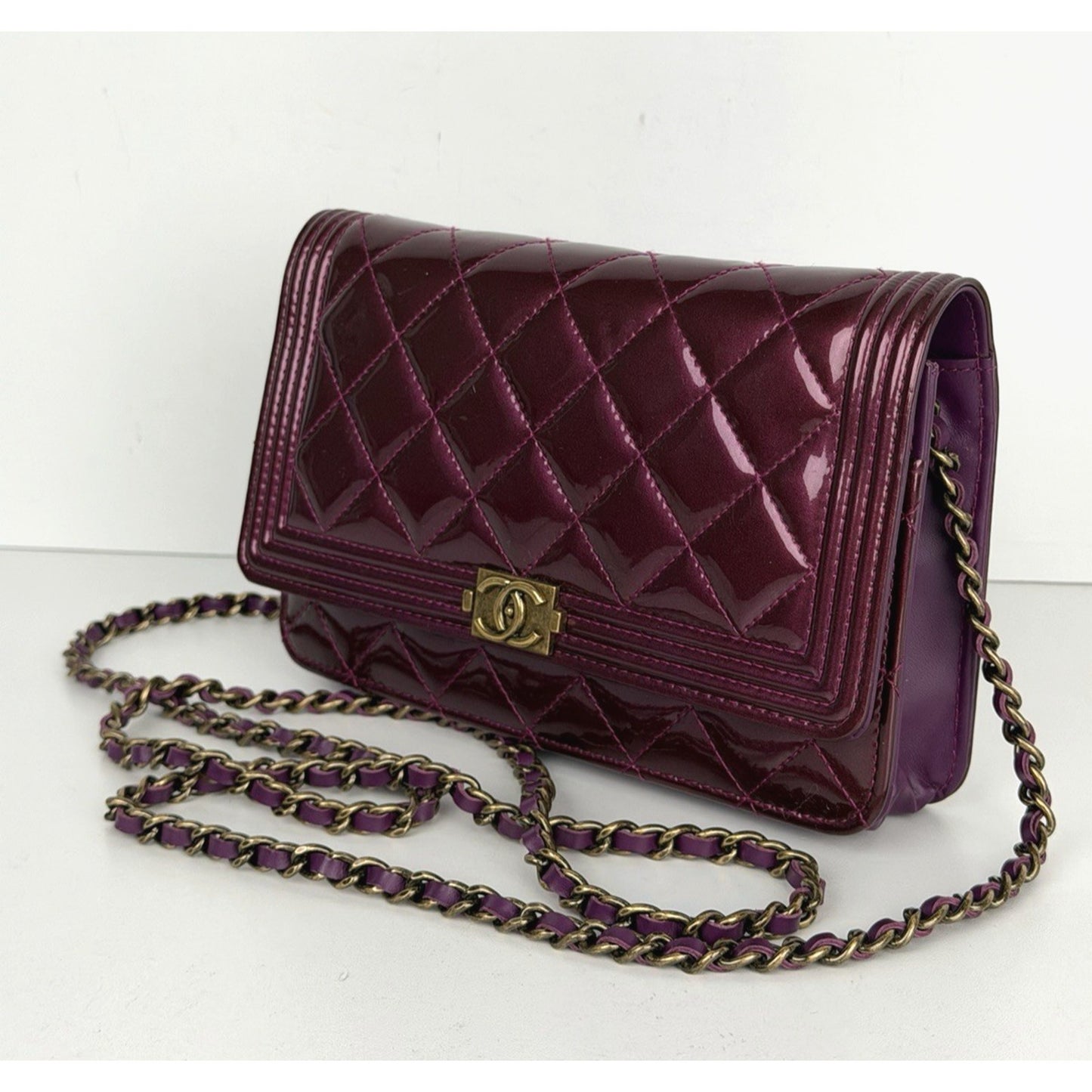 Chanel Boy Wallet on Chain Quilted Bag in Purple Patent Leather 2015-2016 E4