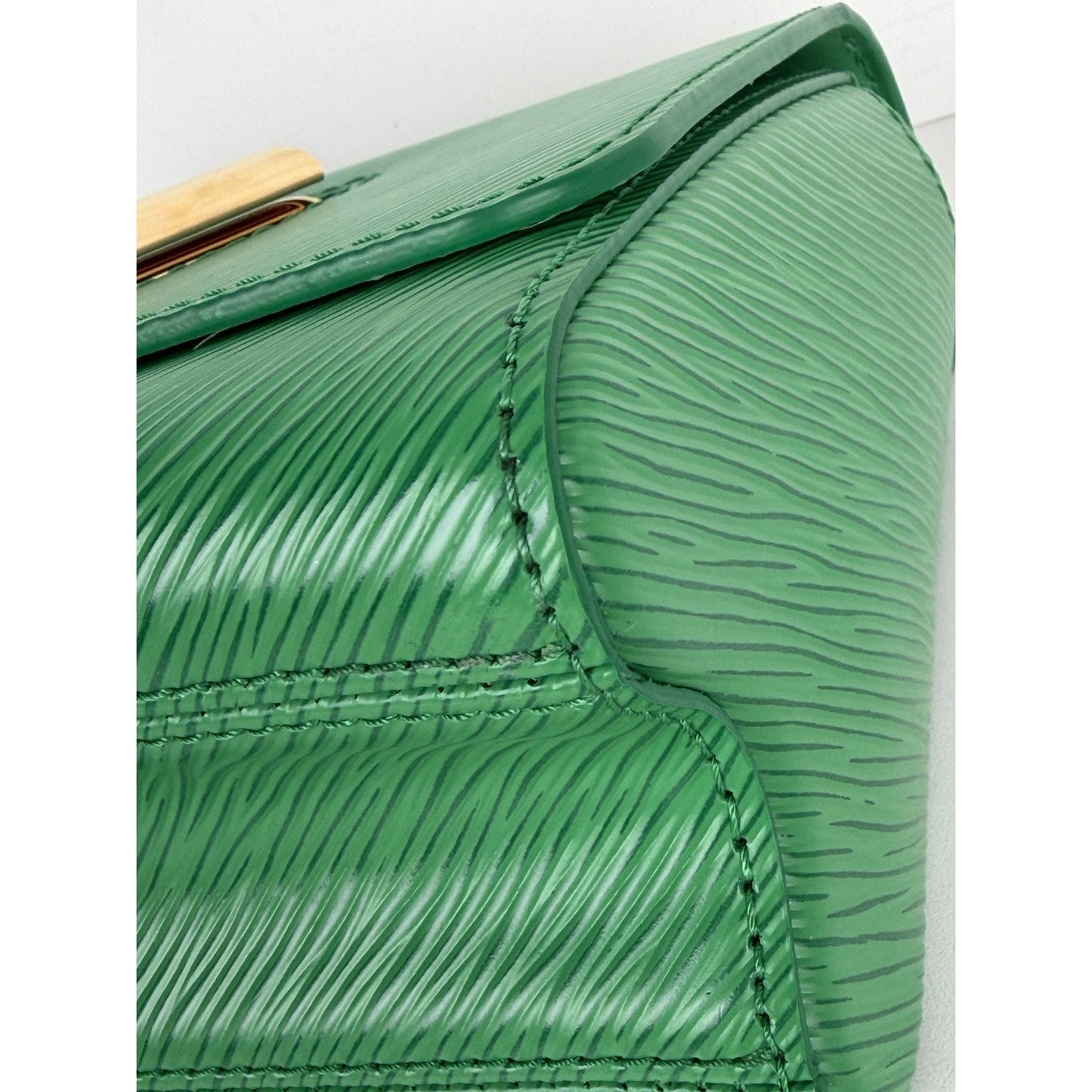 Louis Vuitton Twist PM Bag in Green Epi Leather NFC B-5