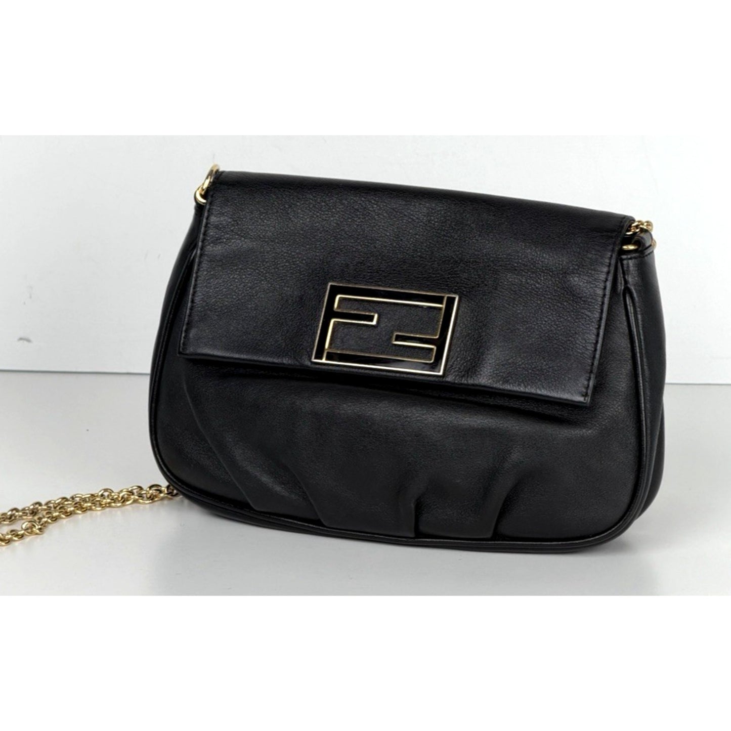 Fendi Fendista Pochette Crossbody Bag in Black Calfskin Leather S-05