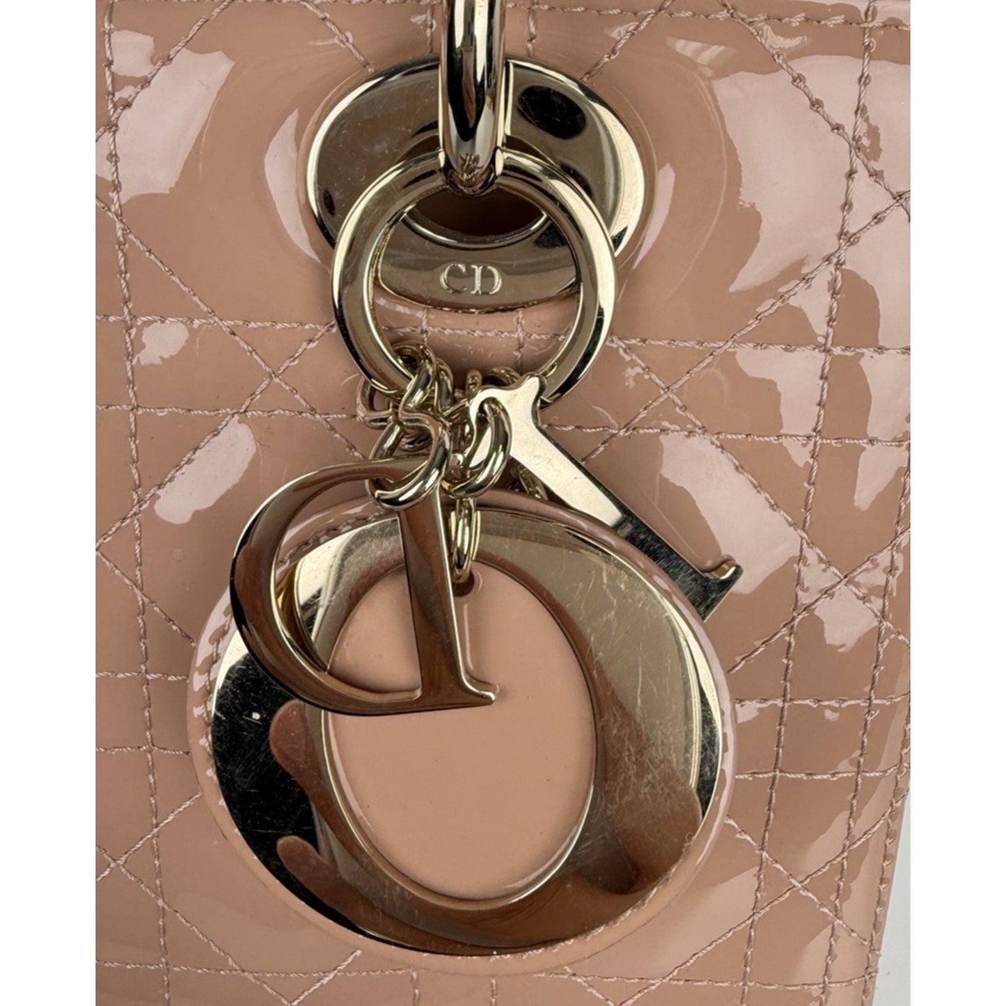 Christian Dior Lady Dior Medium Bag in Neutral High-Gloss Patent Leather D1