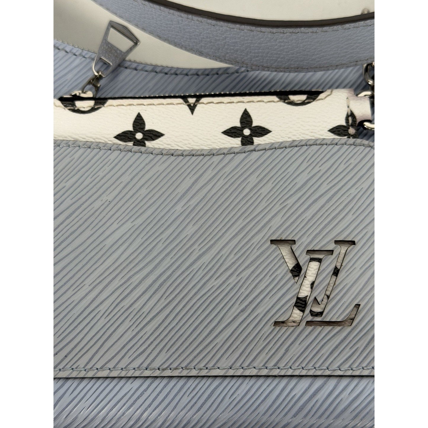 Louis Vuitton Marelle Bag in Bleu Nuage Epi Leather with Detachable Pochette F3