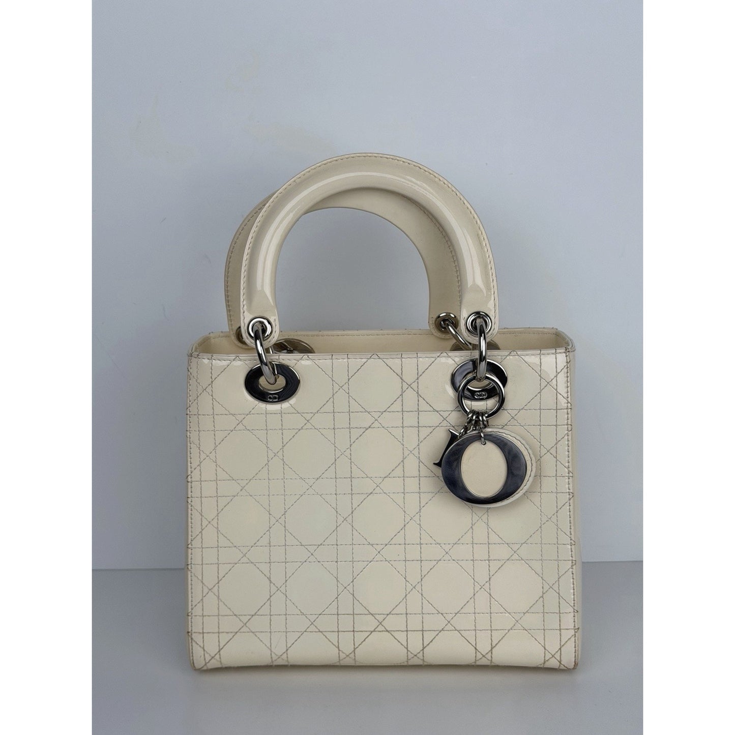 Christian Dior Lady Dior Medium Bag in Beige Patent Cannage Leather C9