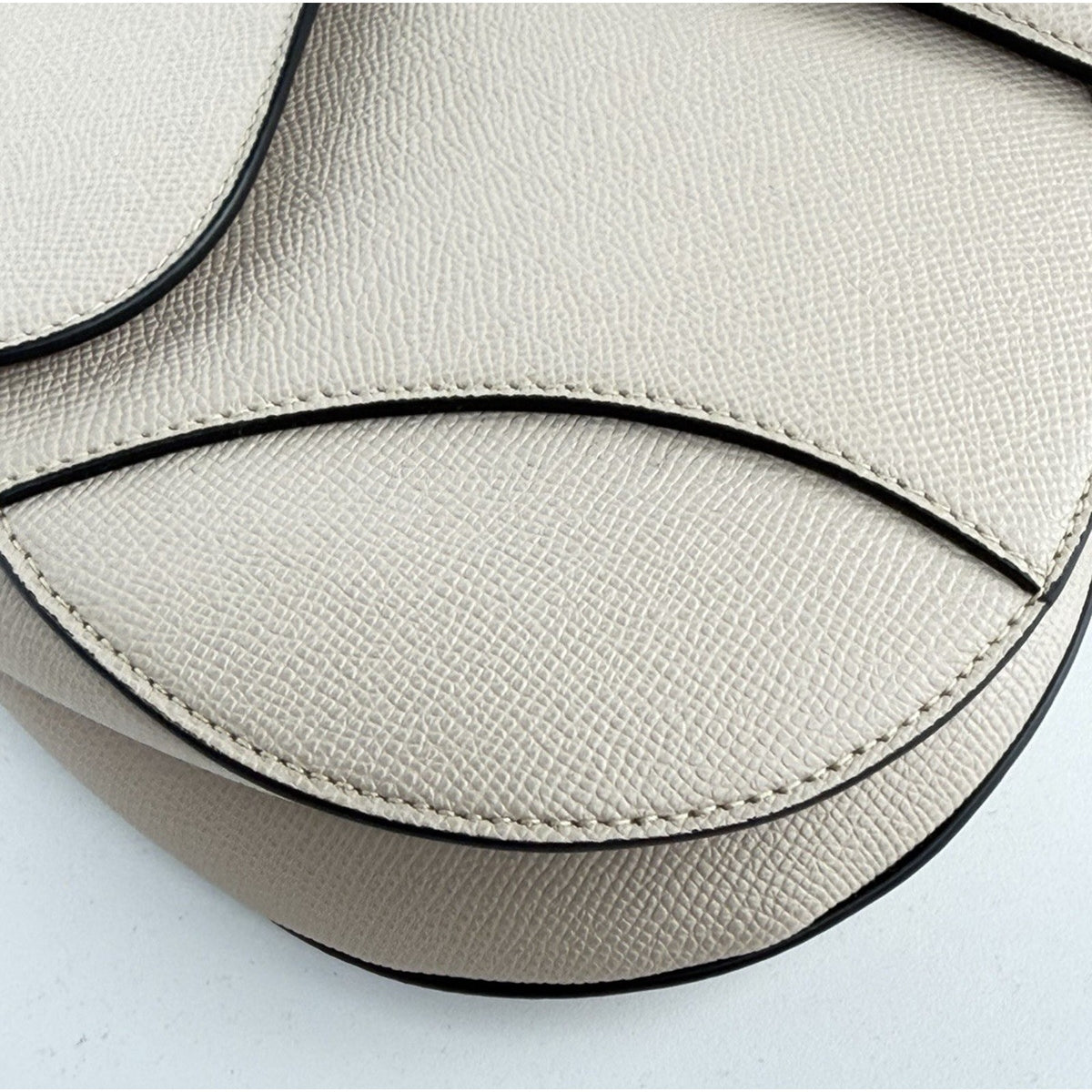 Christian Dior Saddle Bag in Beige Latte Grained Calfskin Leather 2025 D-05