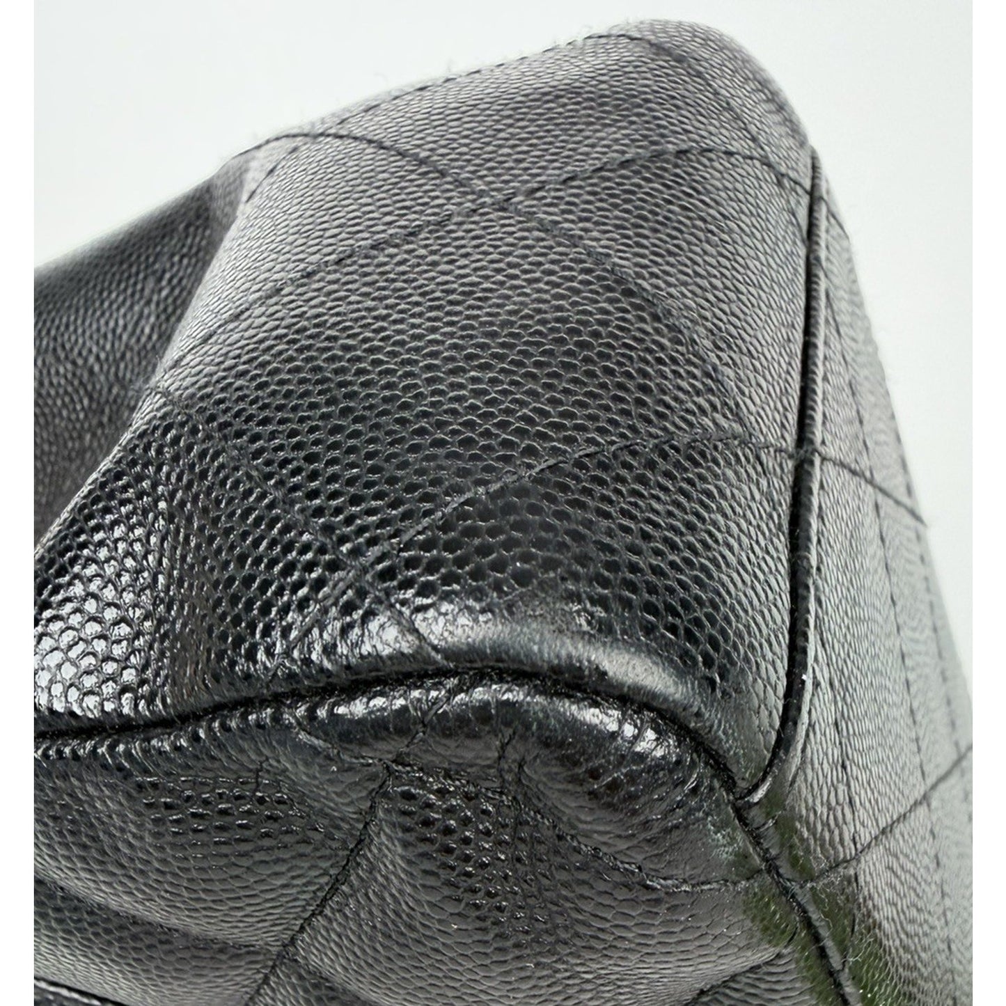 Chanel Classic Maxi Double Flap Bag in Black Caviar Quilted Leather NFC E4