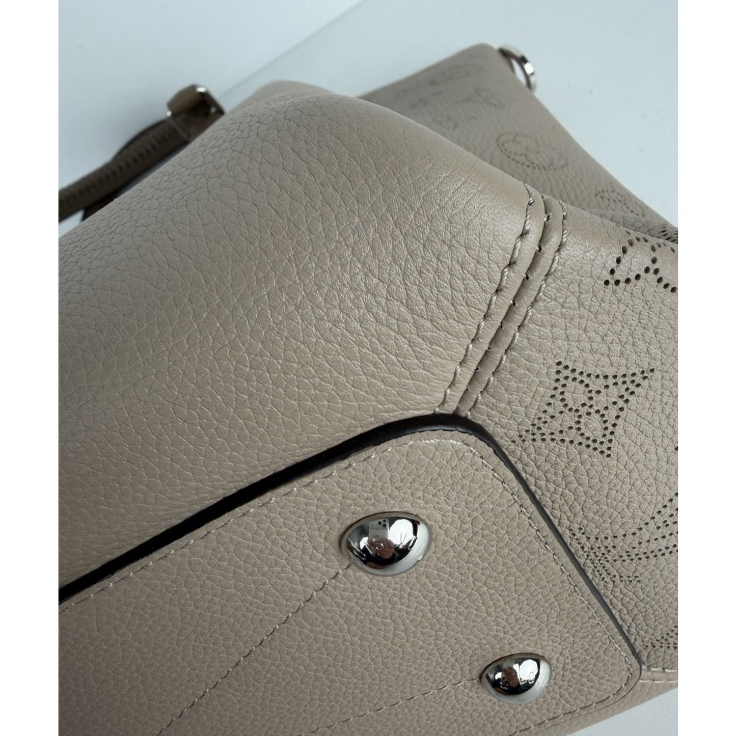 Louis Vuitton Haumea Top Handle Bag in Beige Galet Mahina Leather 2018 B-1