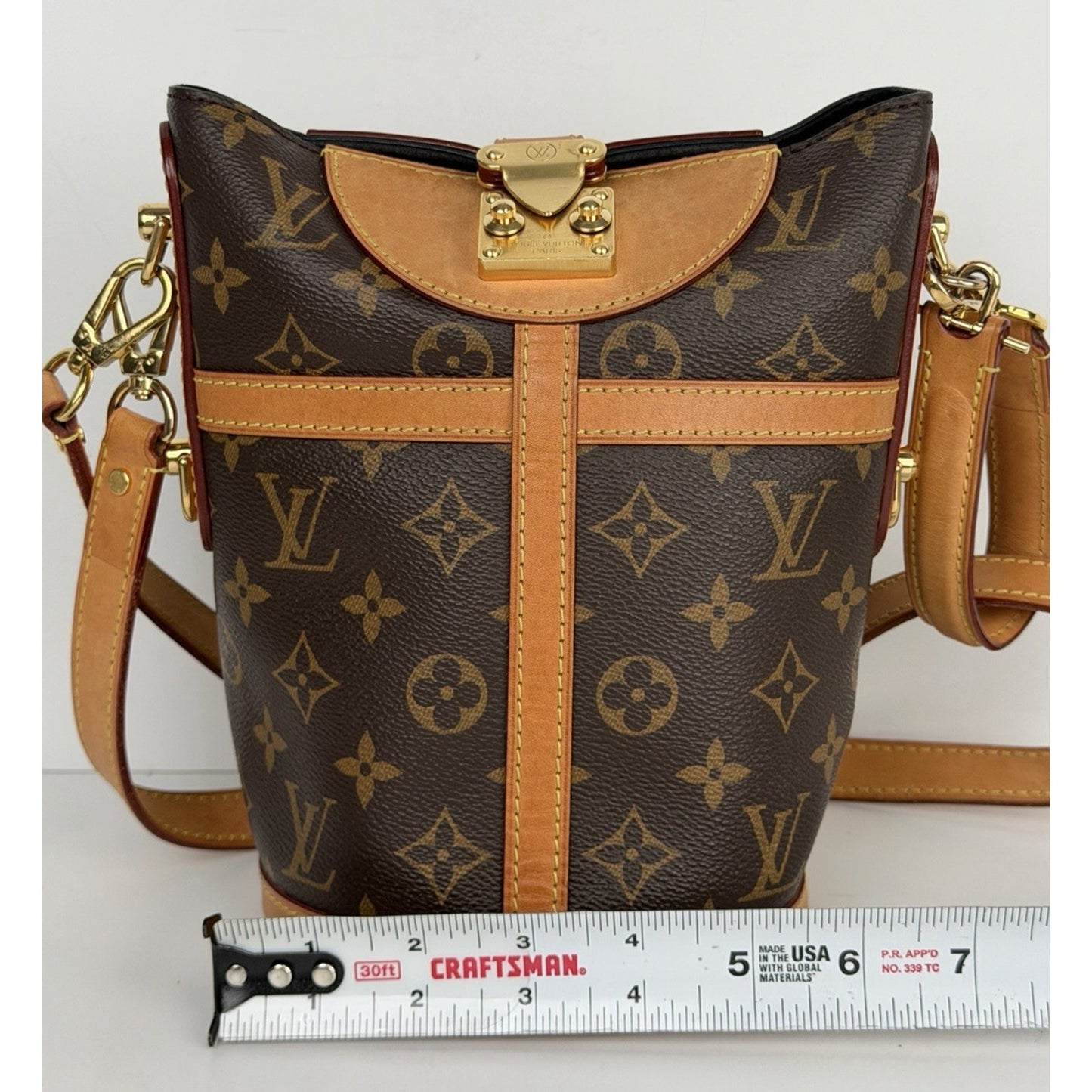 Louis Vuitton Monogram Duffle Bag in Brown Monogram Coated Canvas 2019 S19
