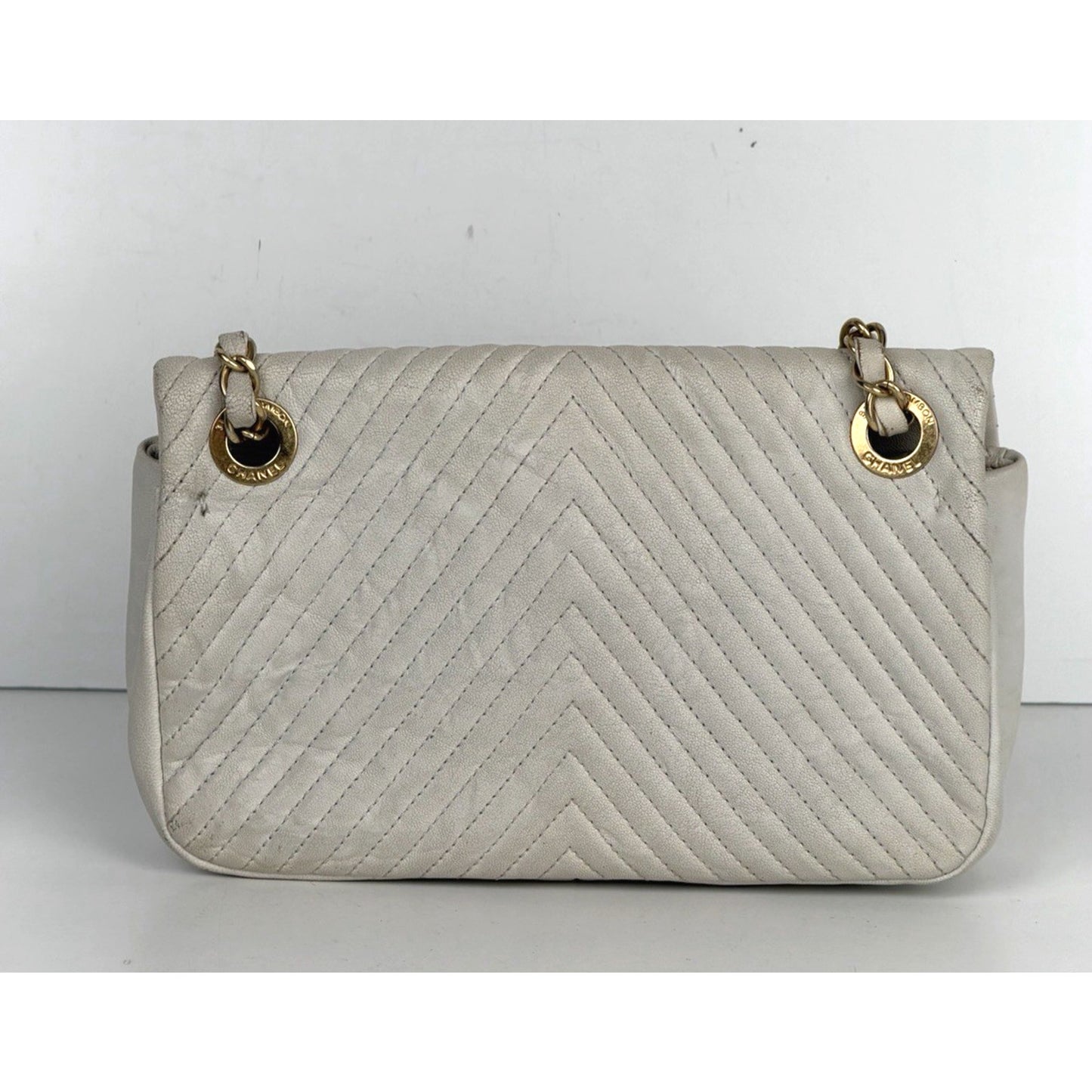 Chanel Chevron Surpique Flap Bag Small in White Lambskin Leather 2015-2016 U2